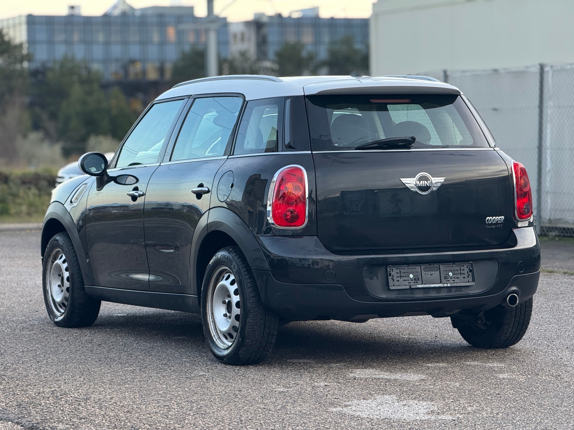 MINI Countryman Cooper FWD-image-5