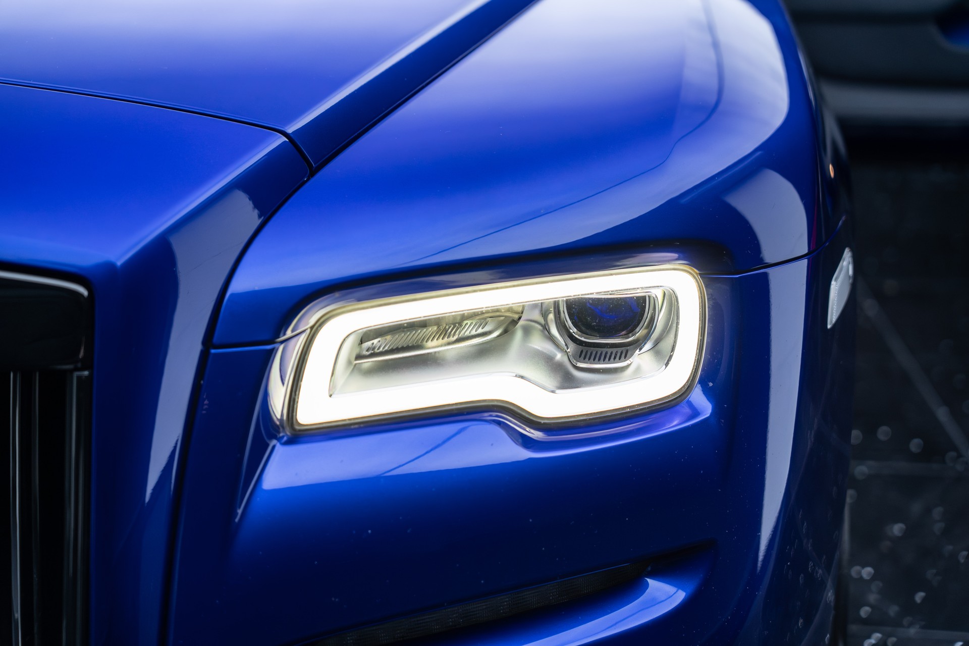 ROLLS-ROYCE Wraith 6.6 V12 Black Badge-image-16
