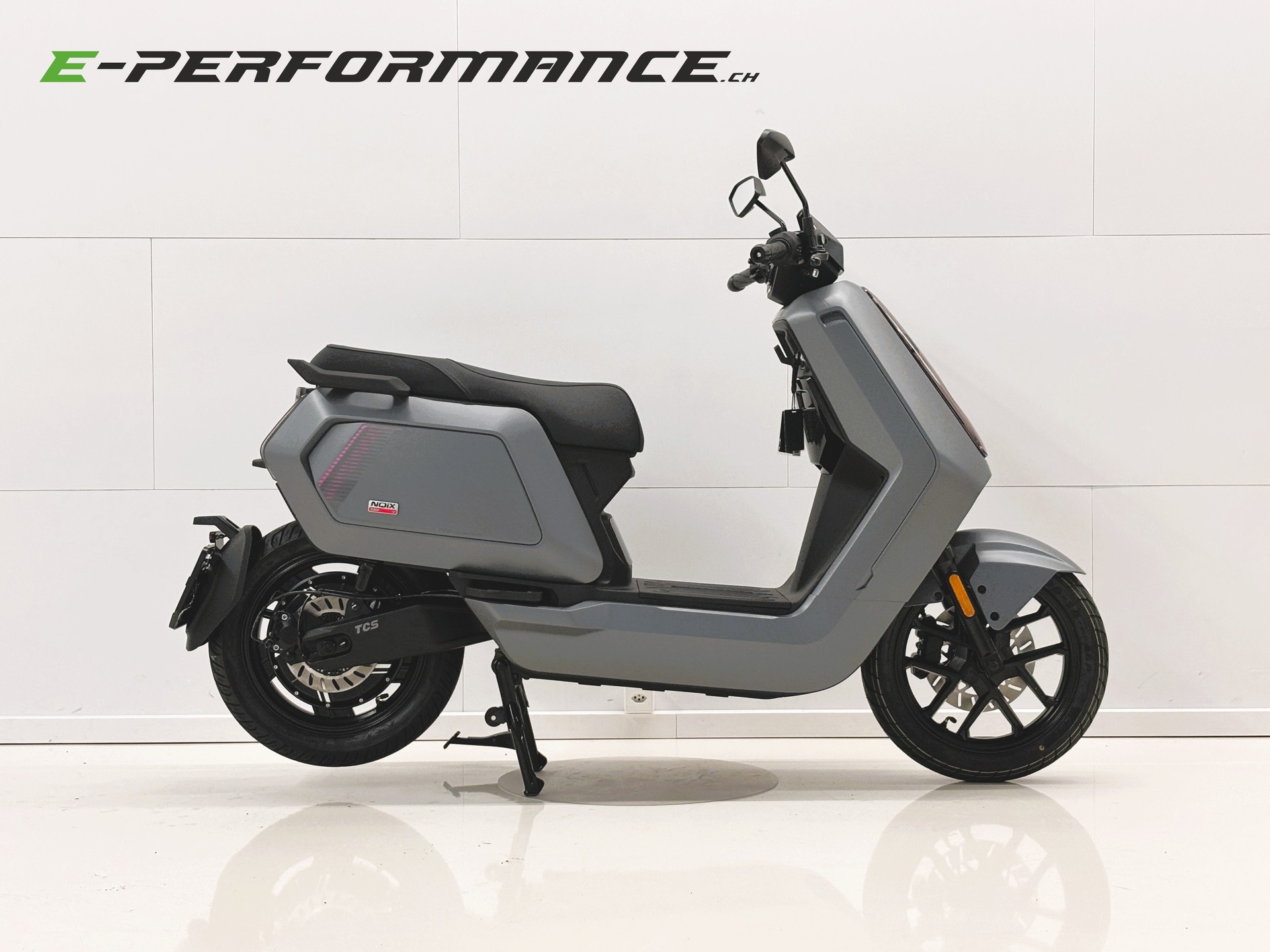 NIU NQiX 500