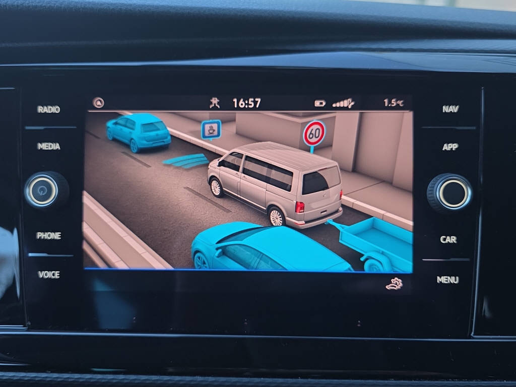 VW T6.1 Multivan 2.0 TDI 199 Comfortline Edition DSG 4m-image-22