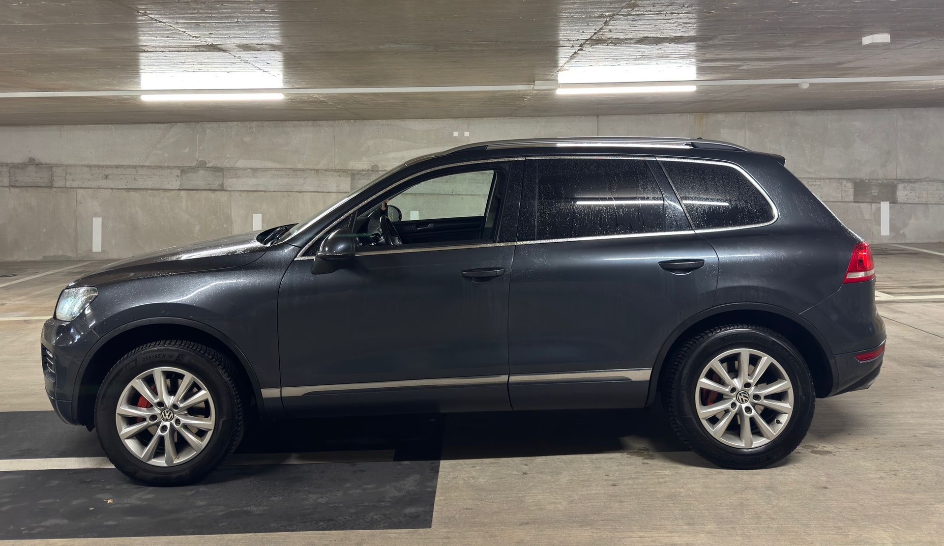 VW Touareg 3.0 TDI BlueMotion Tiptronic (Klimatronik * Led Xenon * Multilenkrad * Navigation * Leder * AHK 3500 KG * MFK 05.2024)-image-7