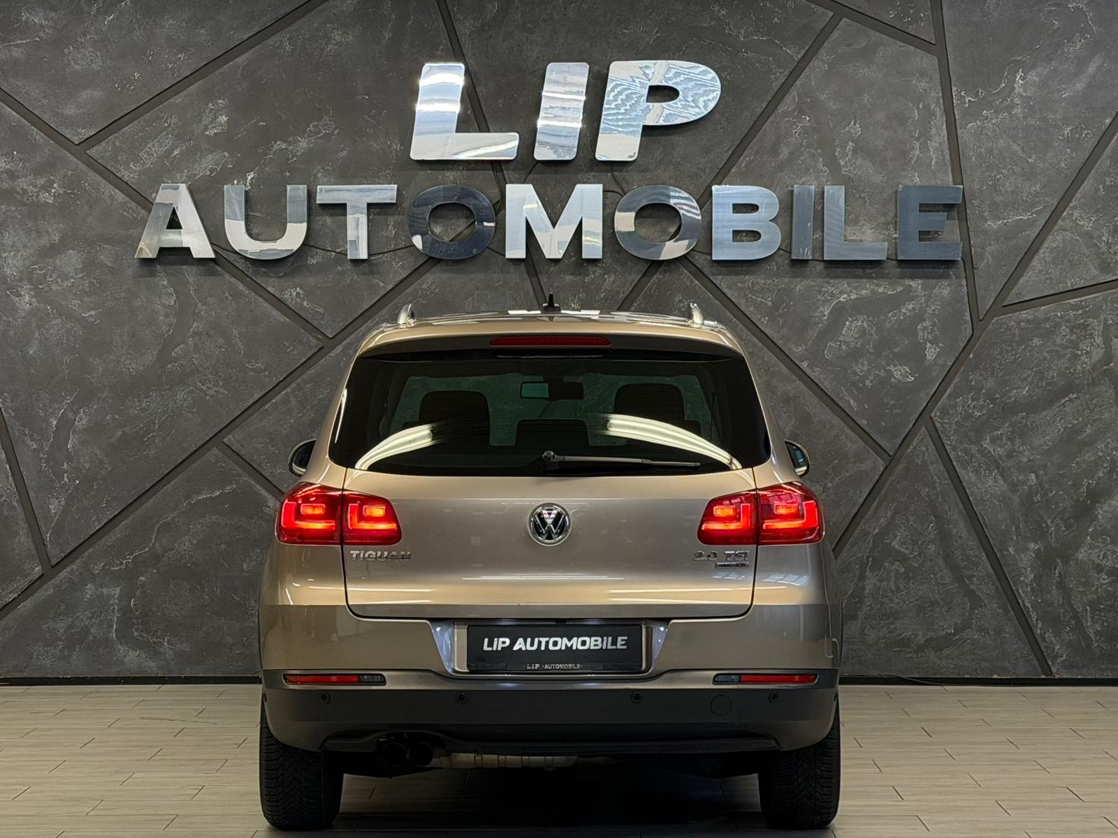 VW Tiguan 2.0 TSI Sport&Style 4Motion DSG-image-6