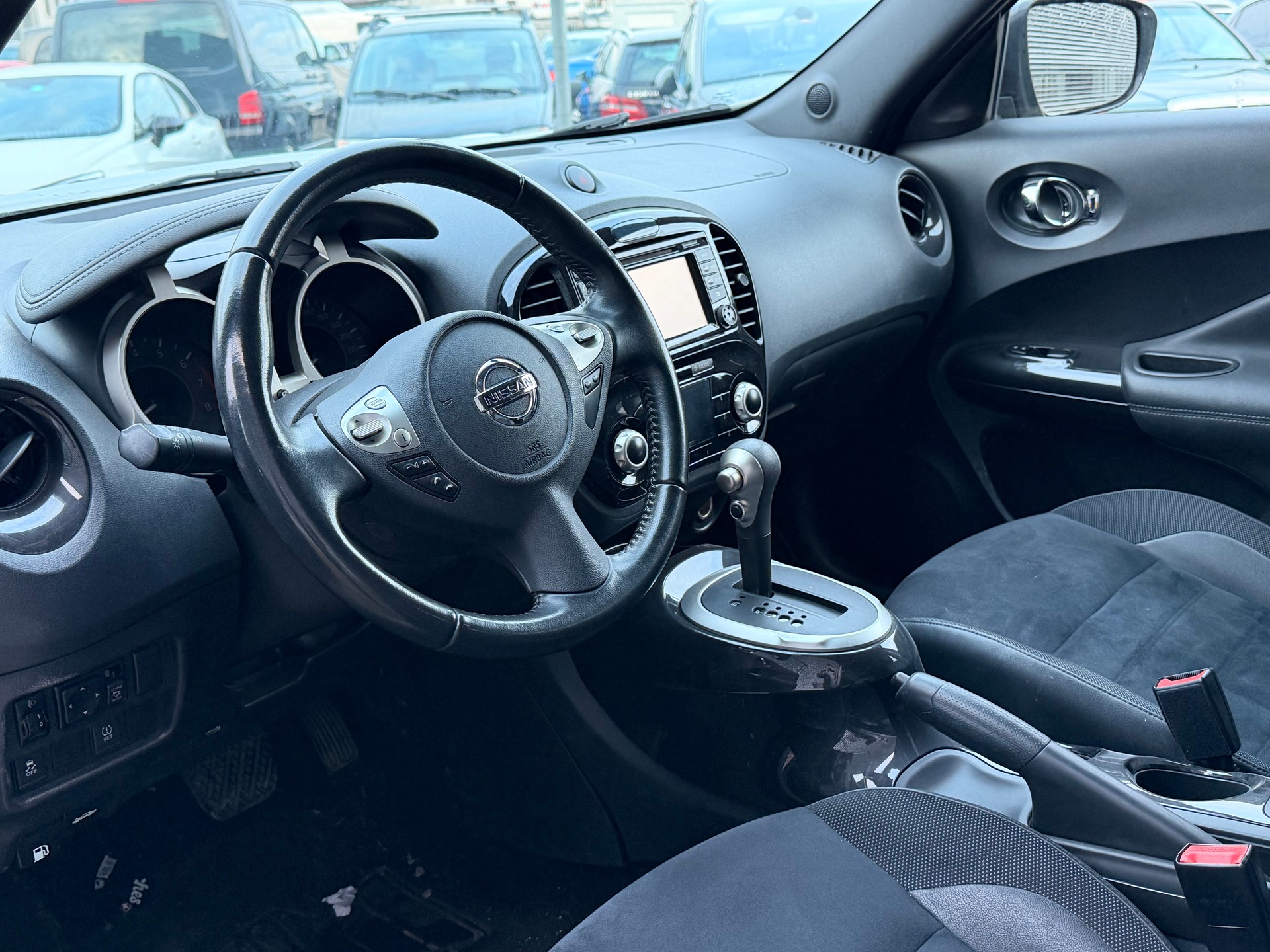 NISSAN Juke 1.6 tekna Xtronic M-CVT-image-5