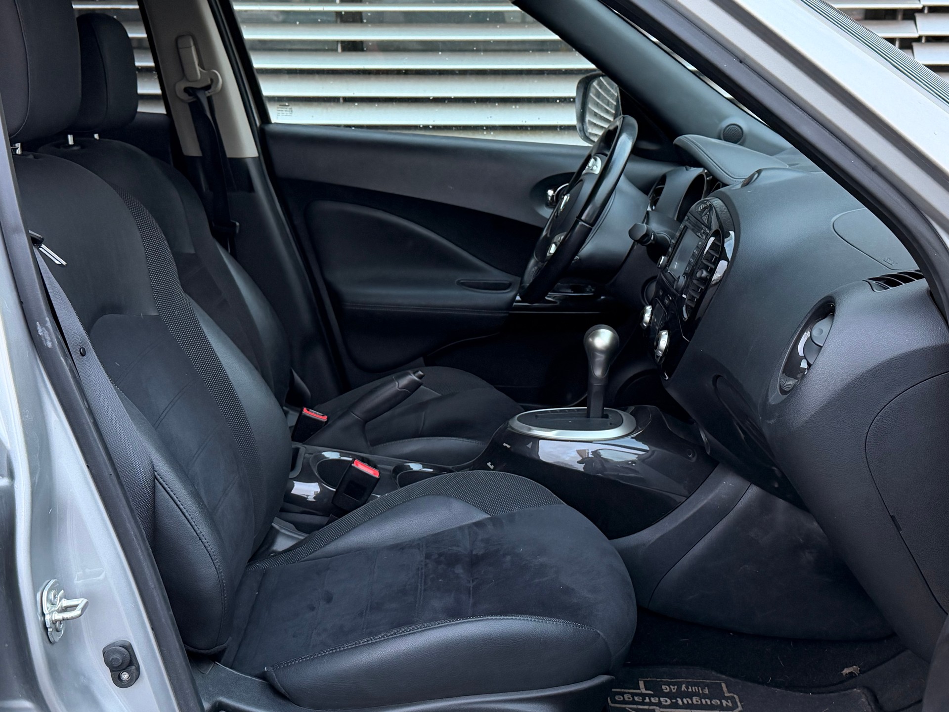 NISSAN Juke 1.6 tekna Xtronic M-CVT-image-7