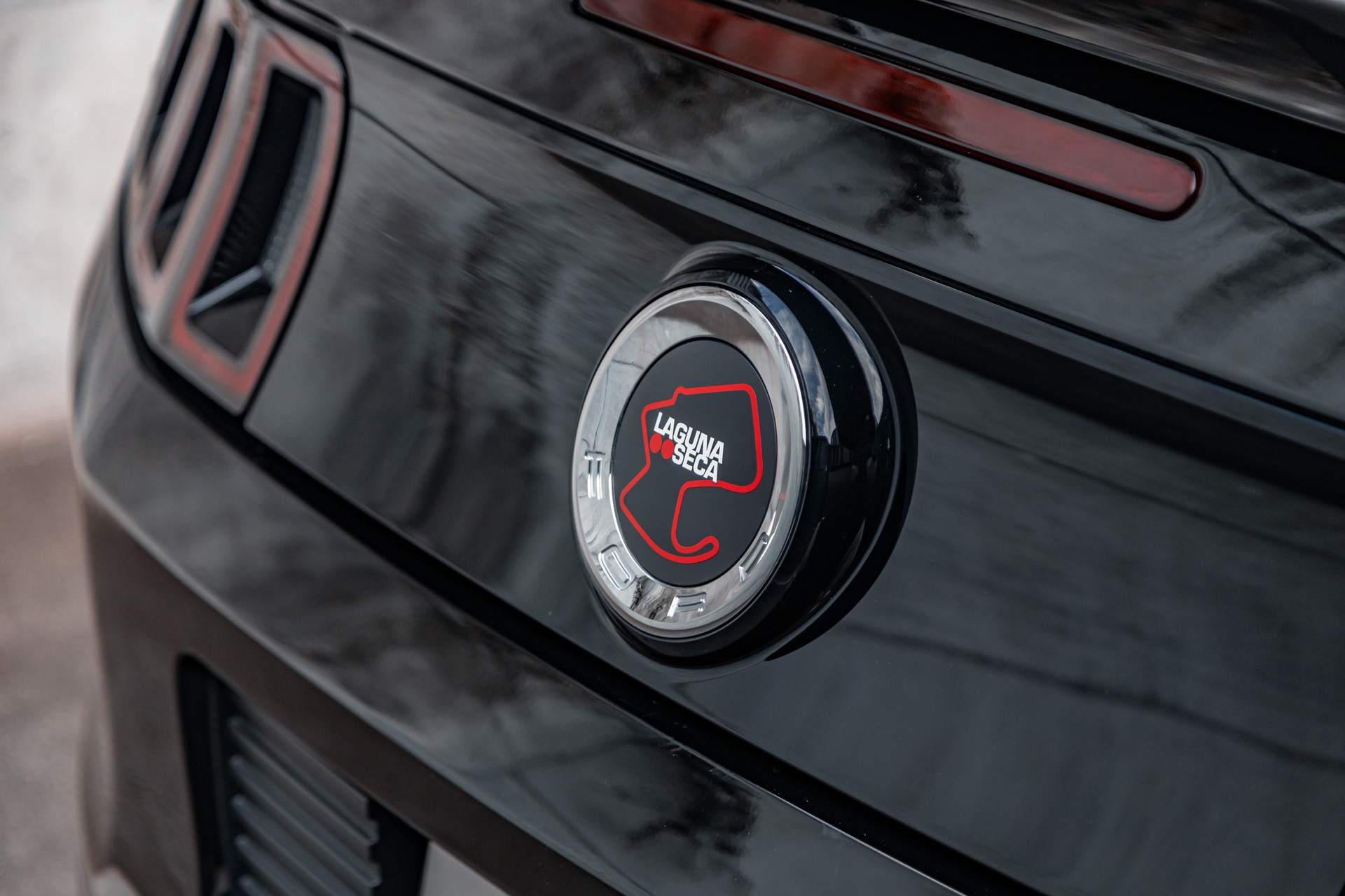 FORD Mustang Boss 302 LagunaSeca-image-8