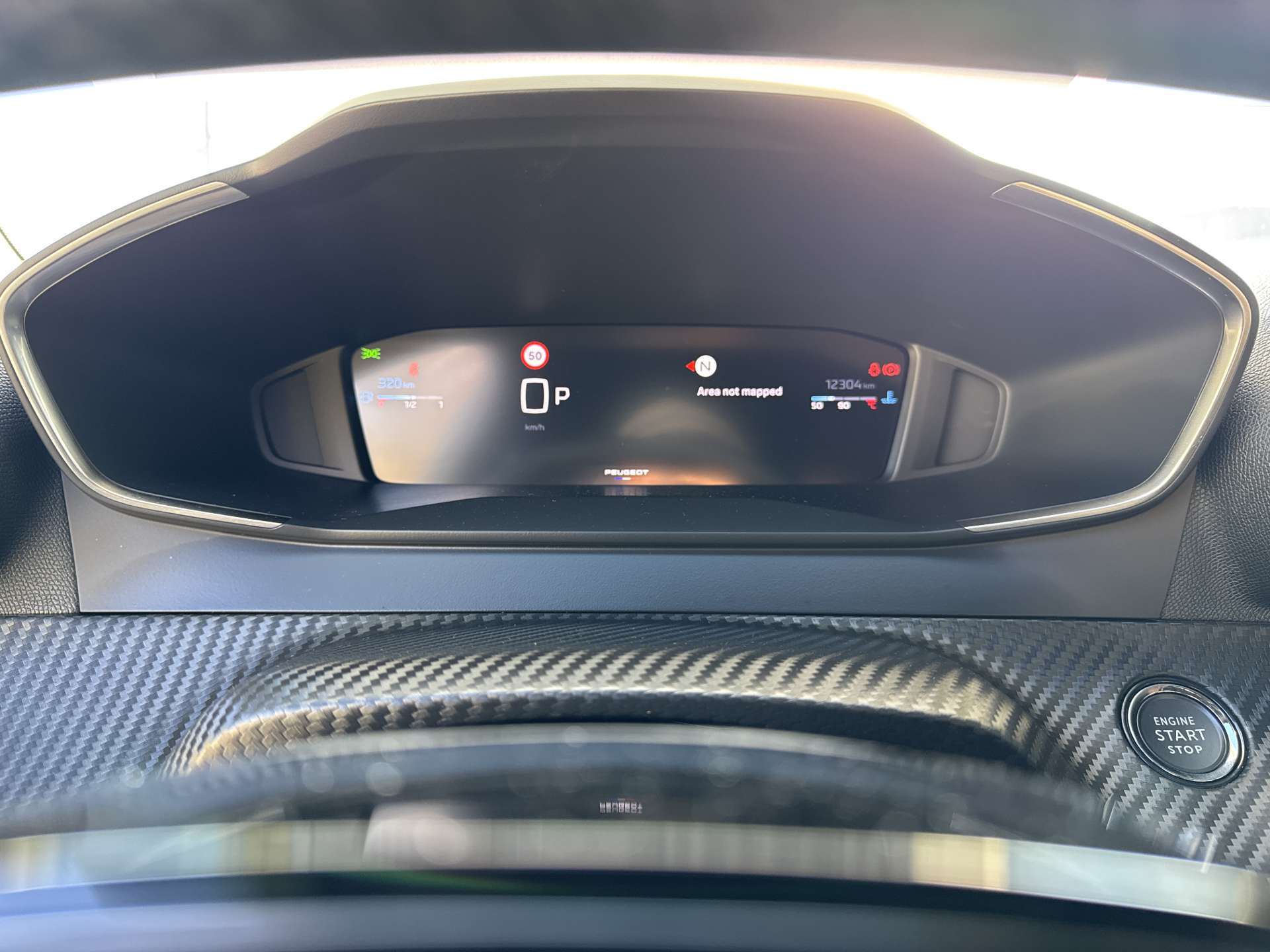 PEUGEOT 2008 1.2 PureTech Allure Premium Automat-image-11