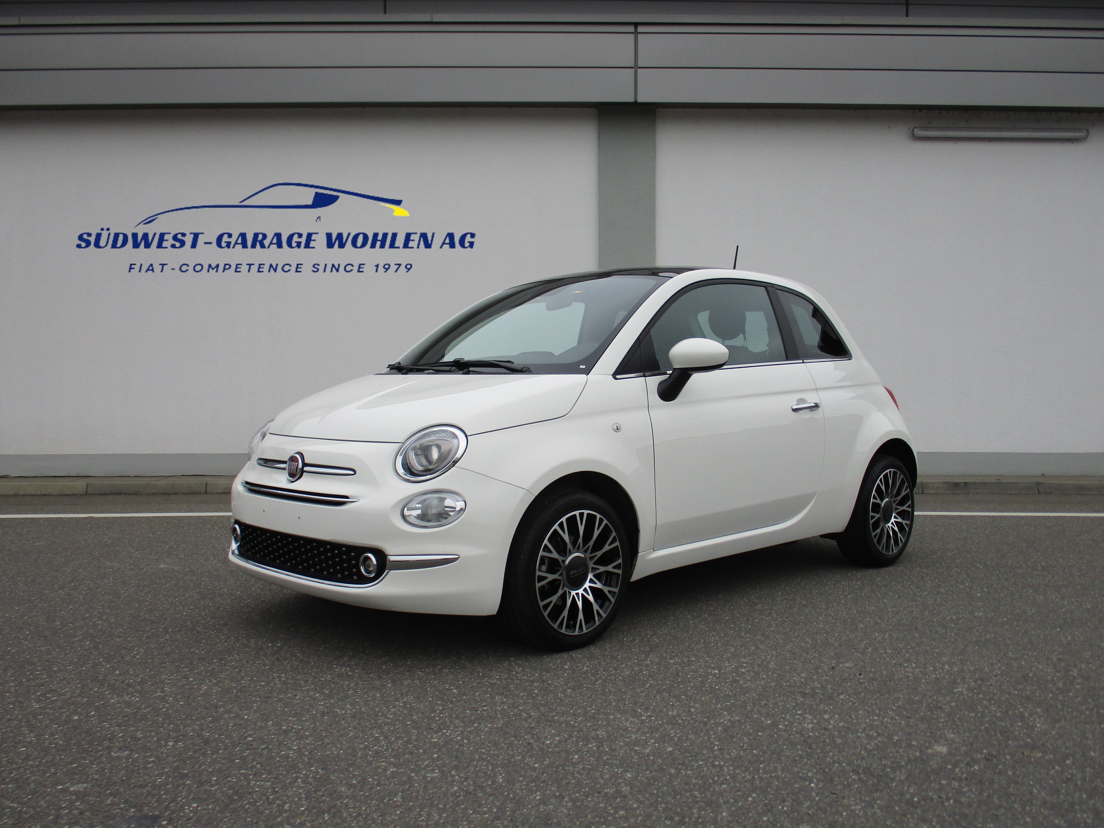 Car photo
