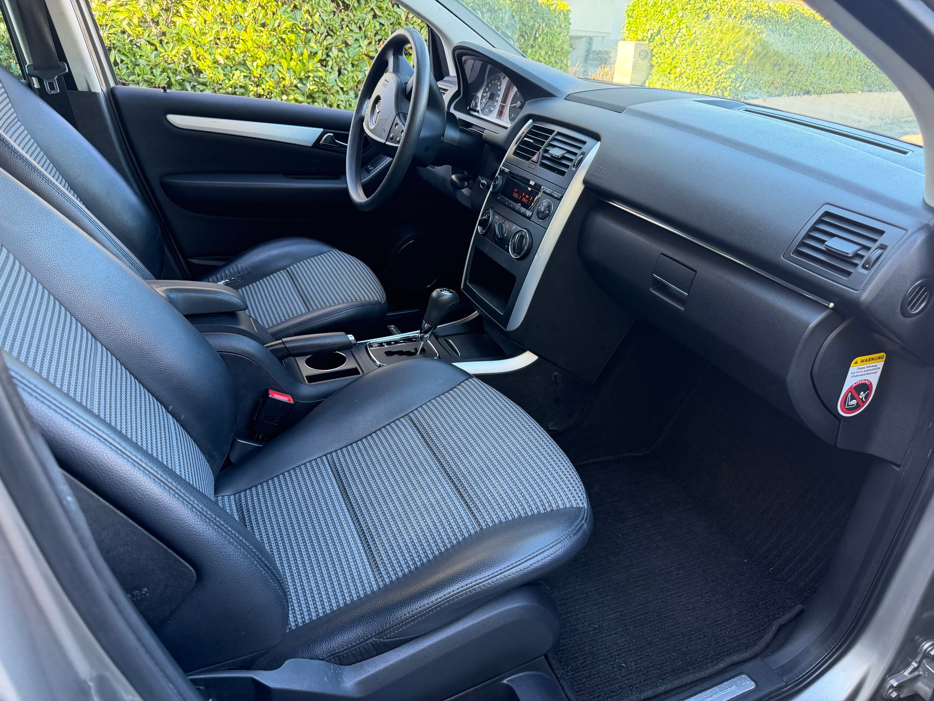 MERCEDES-BENZ B 170-image-6