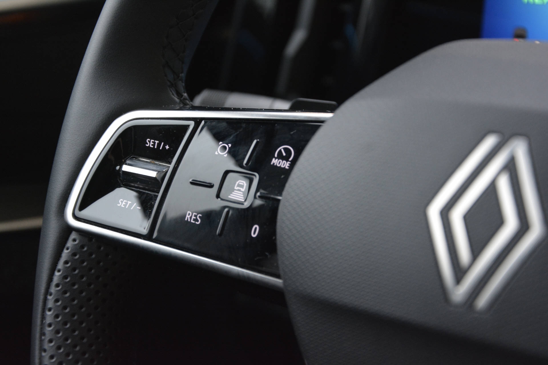 RENAULT Espace tech.E-Tech full Hybrid 200 *7 Plätzer*-image-12