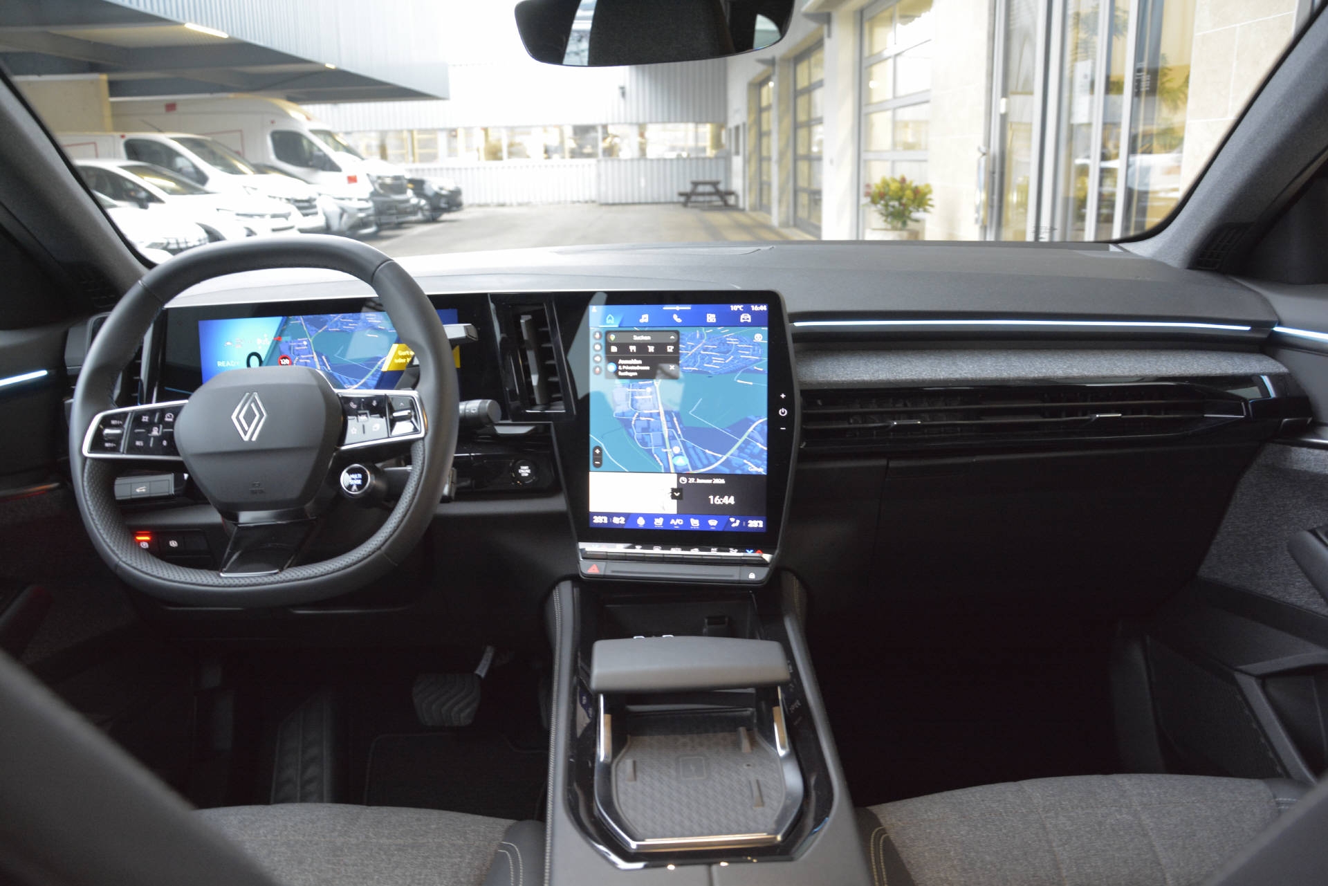 RENAULT Espace tech.E-Tech full Hybrid 200 *7 Plätzer*-image-5
