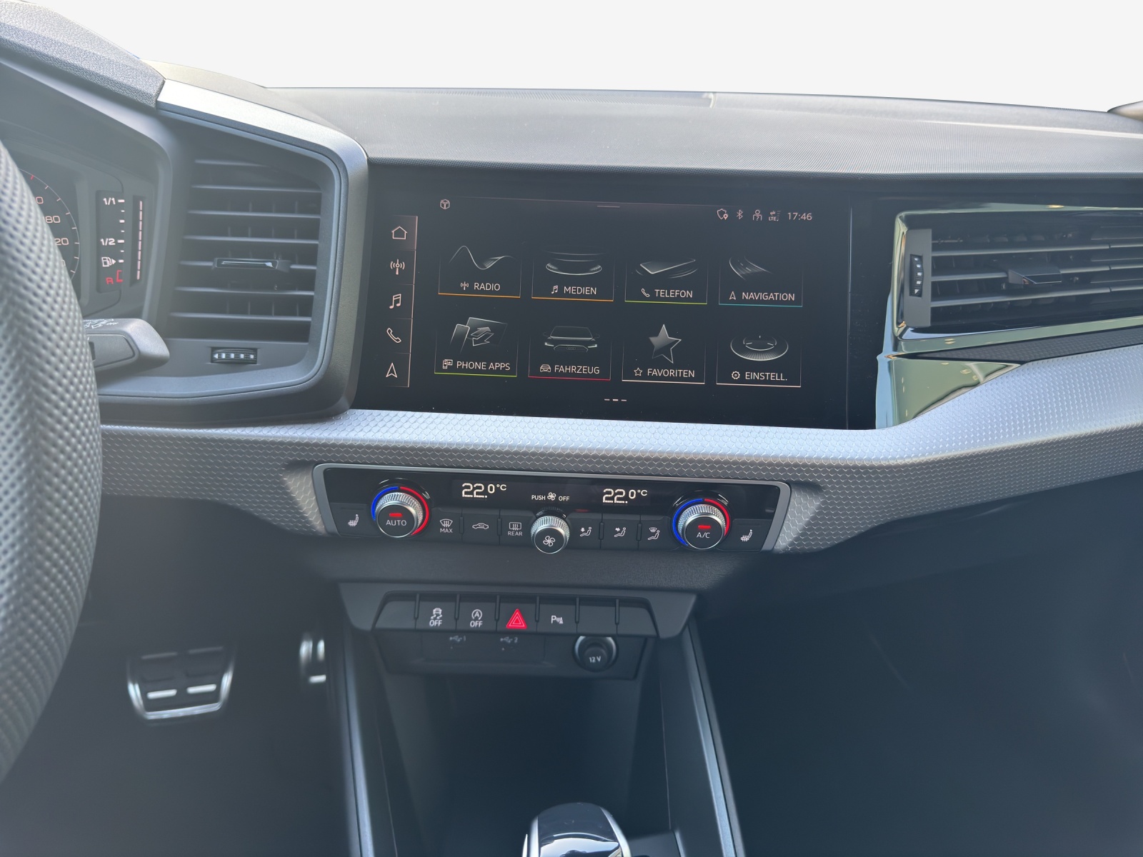 AUDI A1 Sportback 30 TFSI Attraction S-tronic-image-10