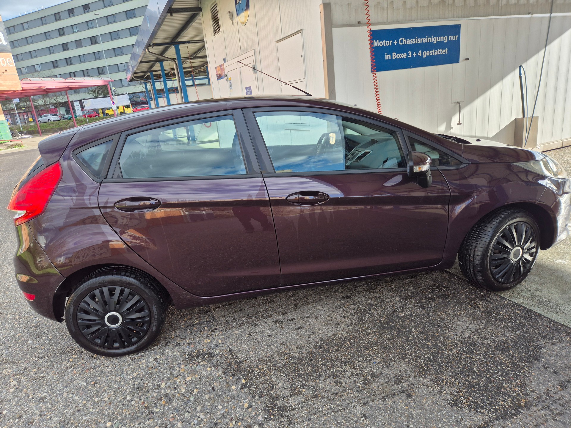 FORD Fiesta 1.25 16V Ambiente-image-7