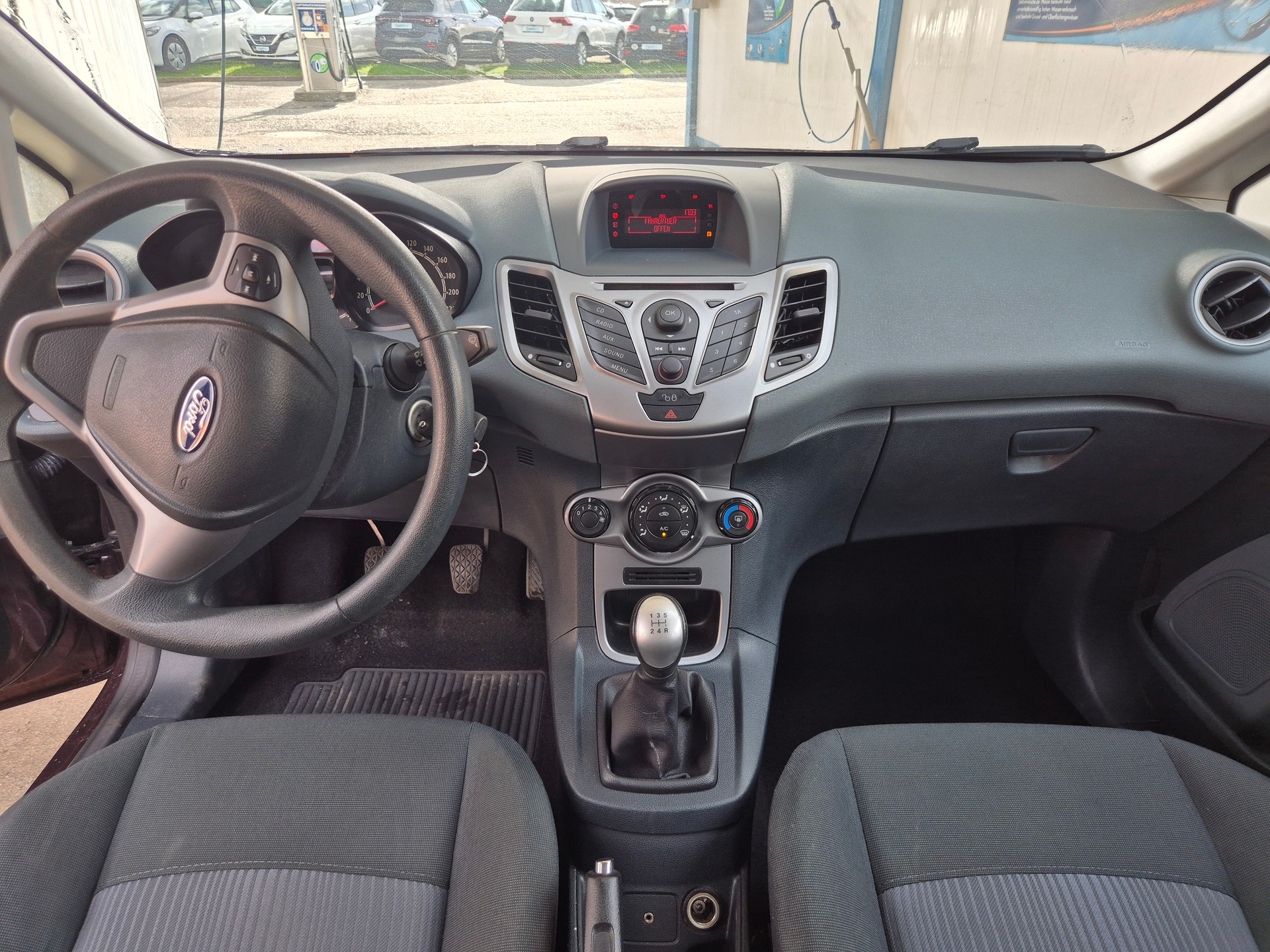 FORD Fiesta 1.25 16V Ambiente-image-10