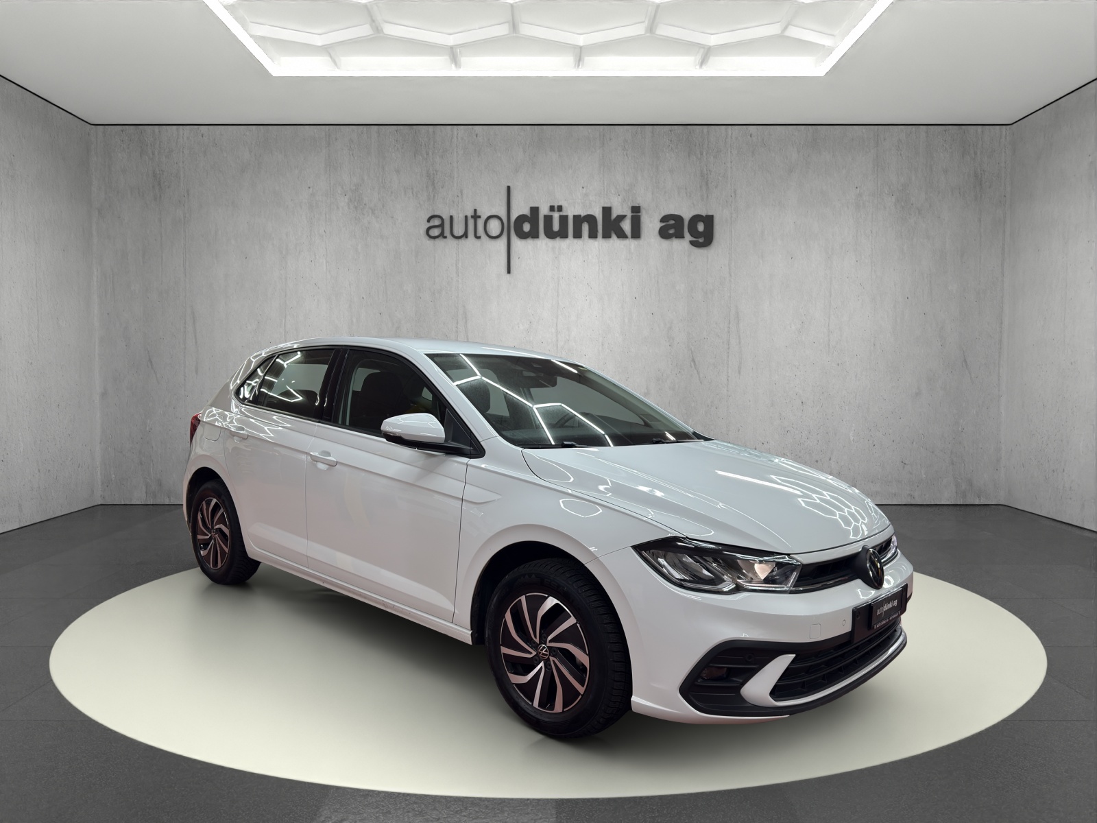 VW Polo 1.0 TSI Life DSG-image-5