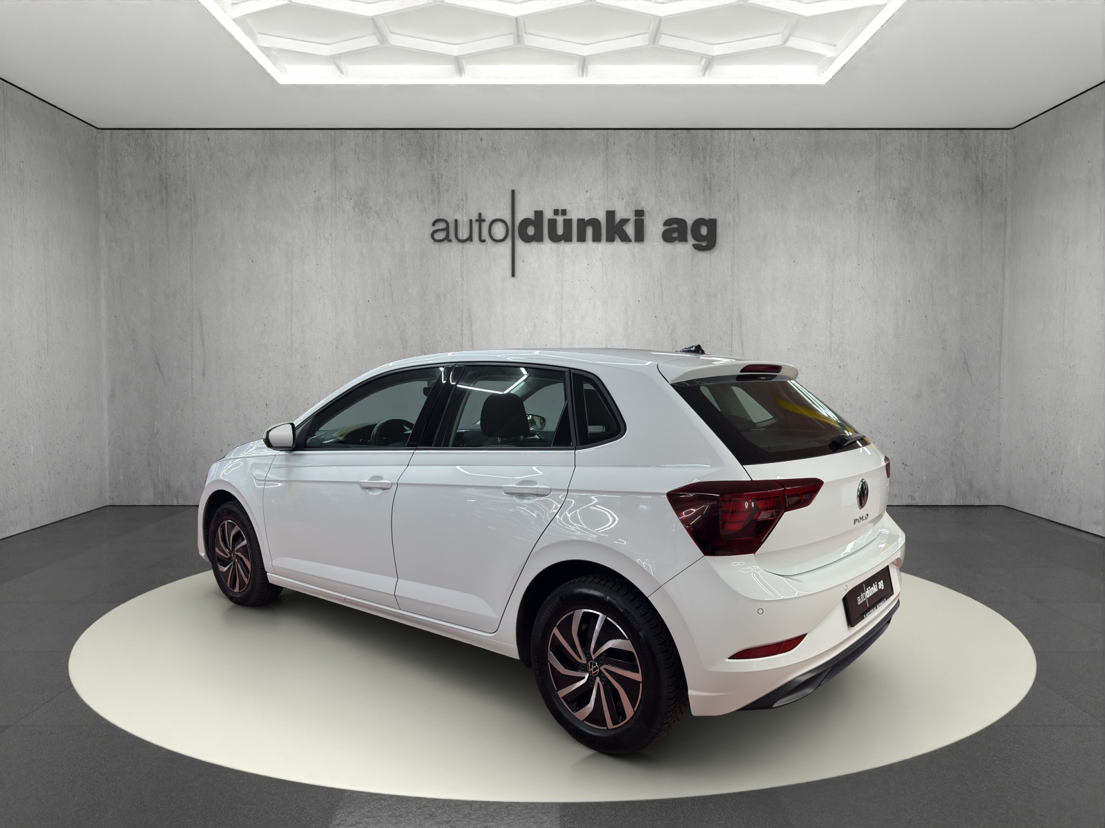 VW Polo 1.0 TSI Life DSG-image-2
