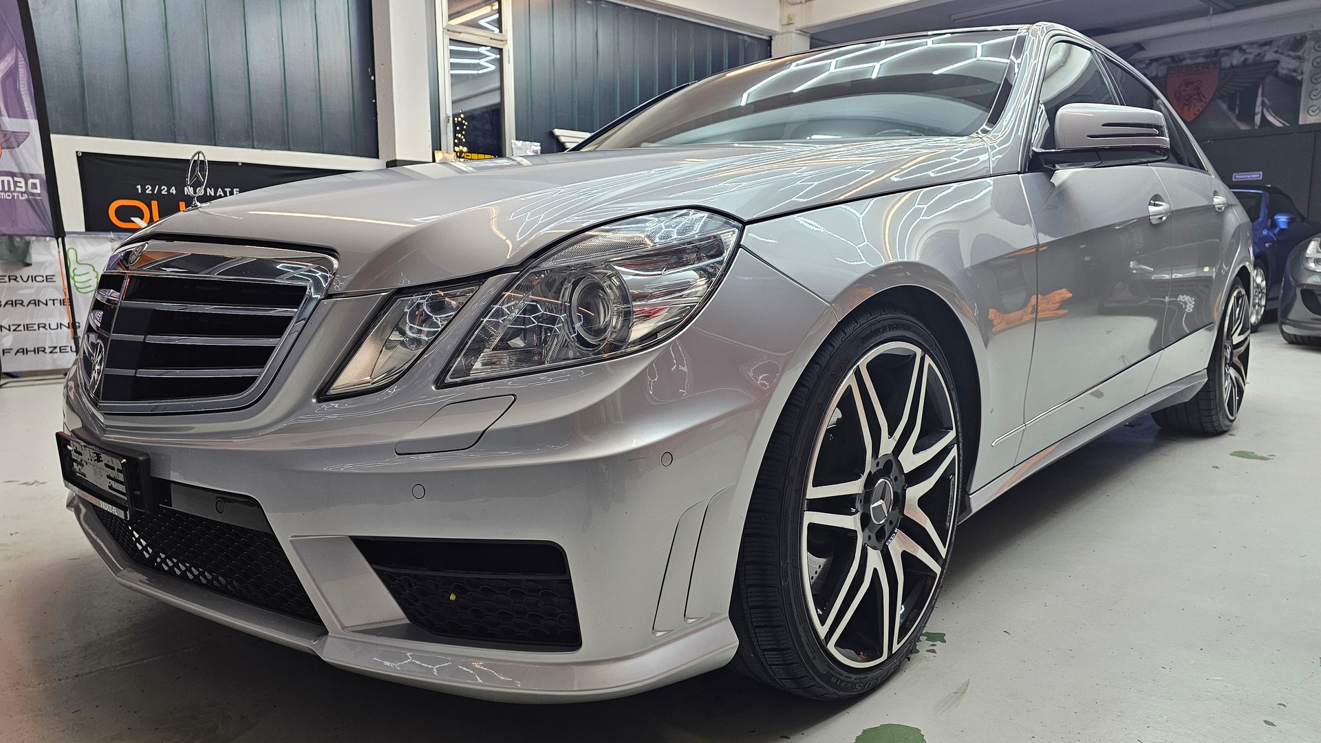 MERCEDES-BENZ E 500 Avantgarde AMG Optik 7G-Tronic-image-0