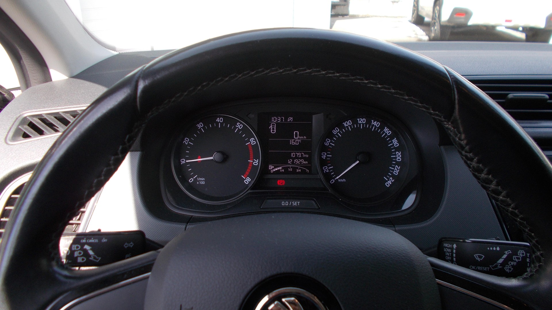 SKODA Fabia 1.2 TSI Active-image-10