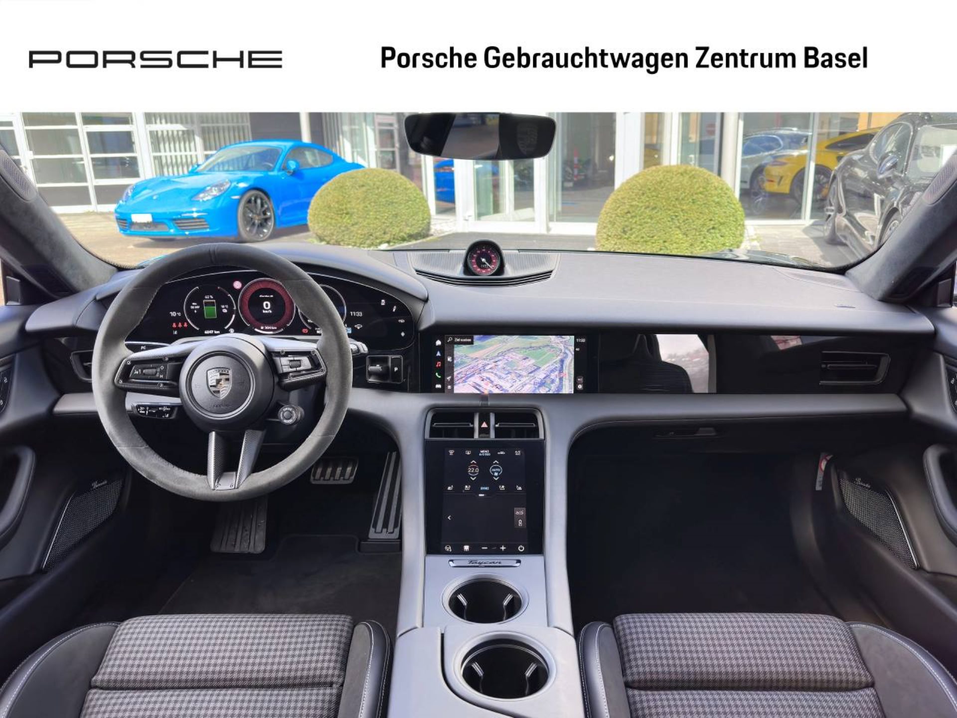 PORSCHE Taycan Turbo S Cross Turismo-image-24