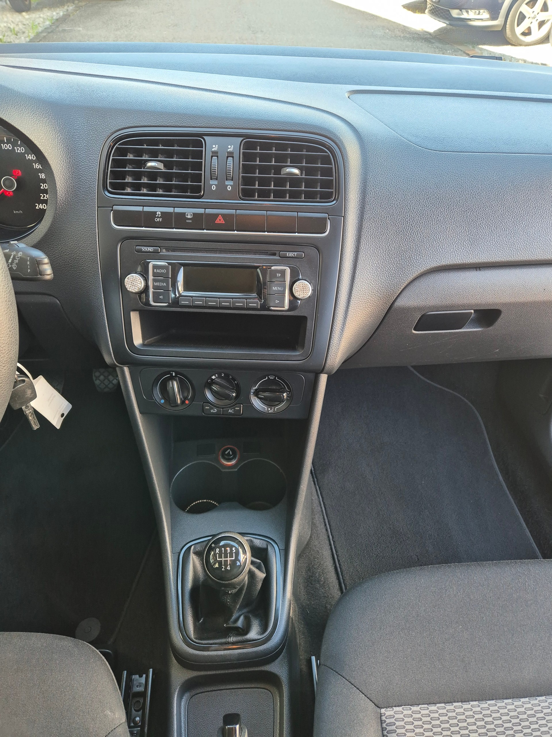 VW Polo 1.2 6V Trendline-image-5