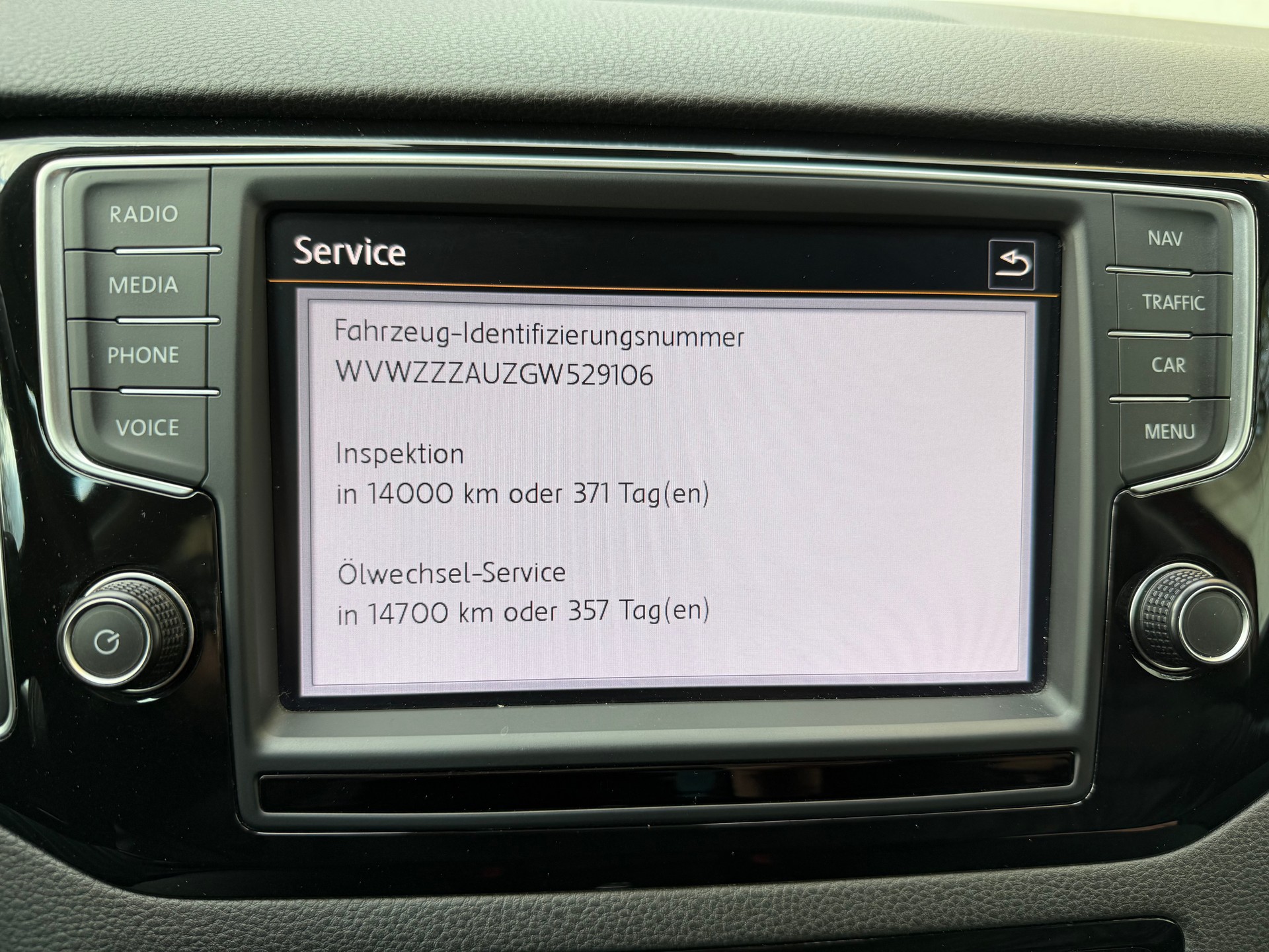 VW Golf Sportsvan 2.0 TDI Comfortline DSG-image-9