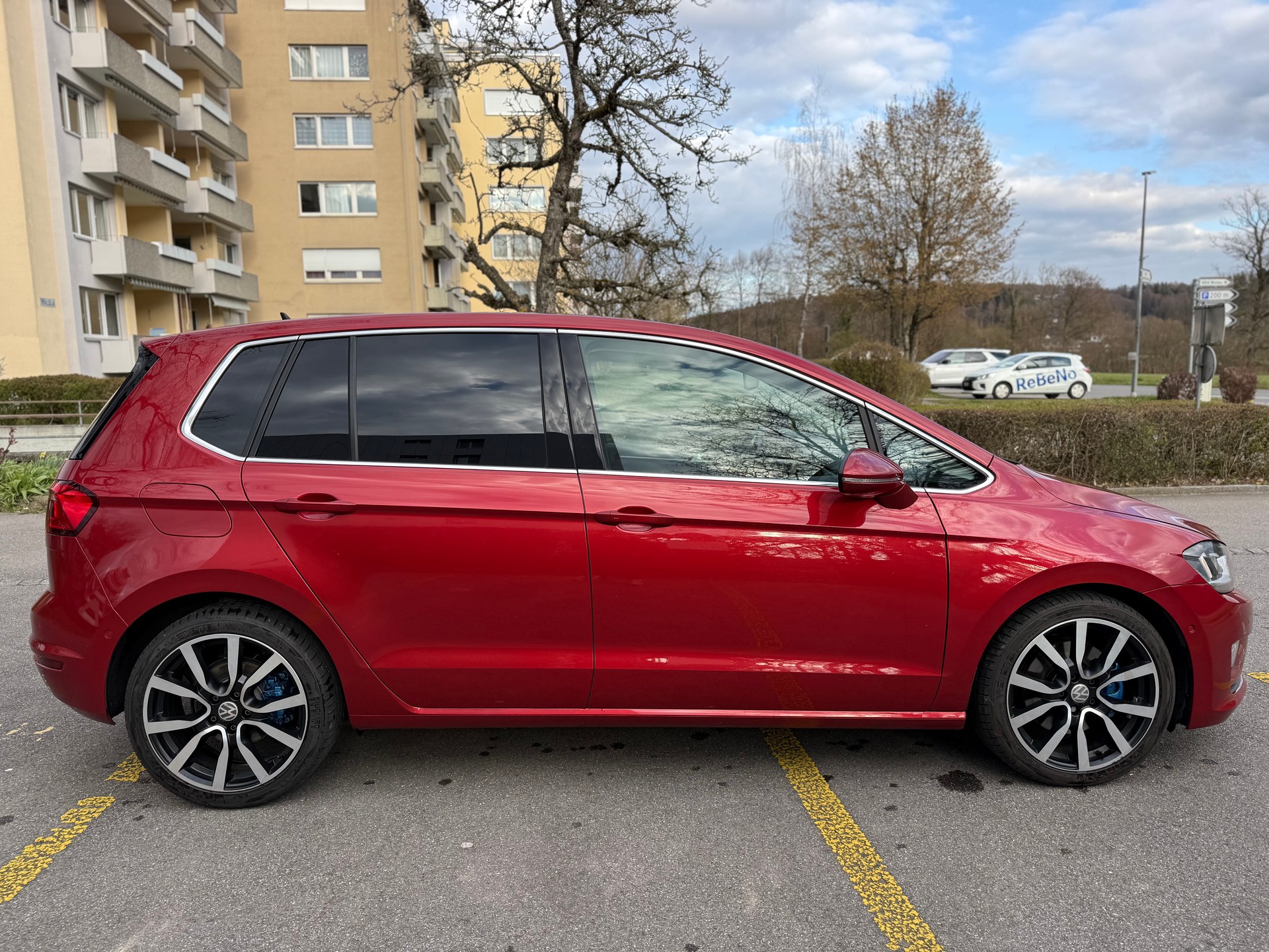 VW Golf Sportsvan 2.0 TDI Comfortline DSG-image-8