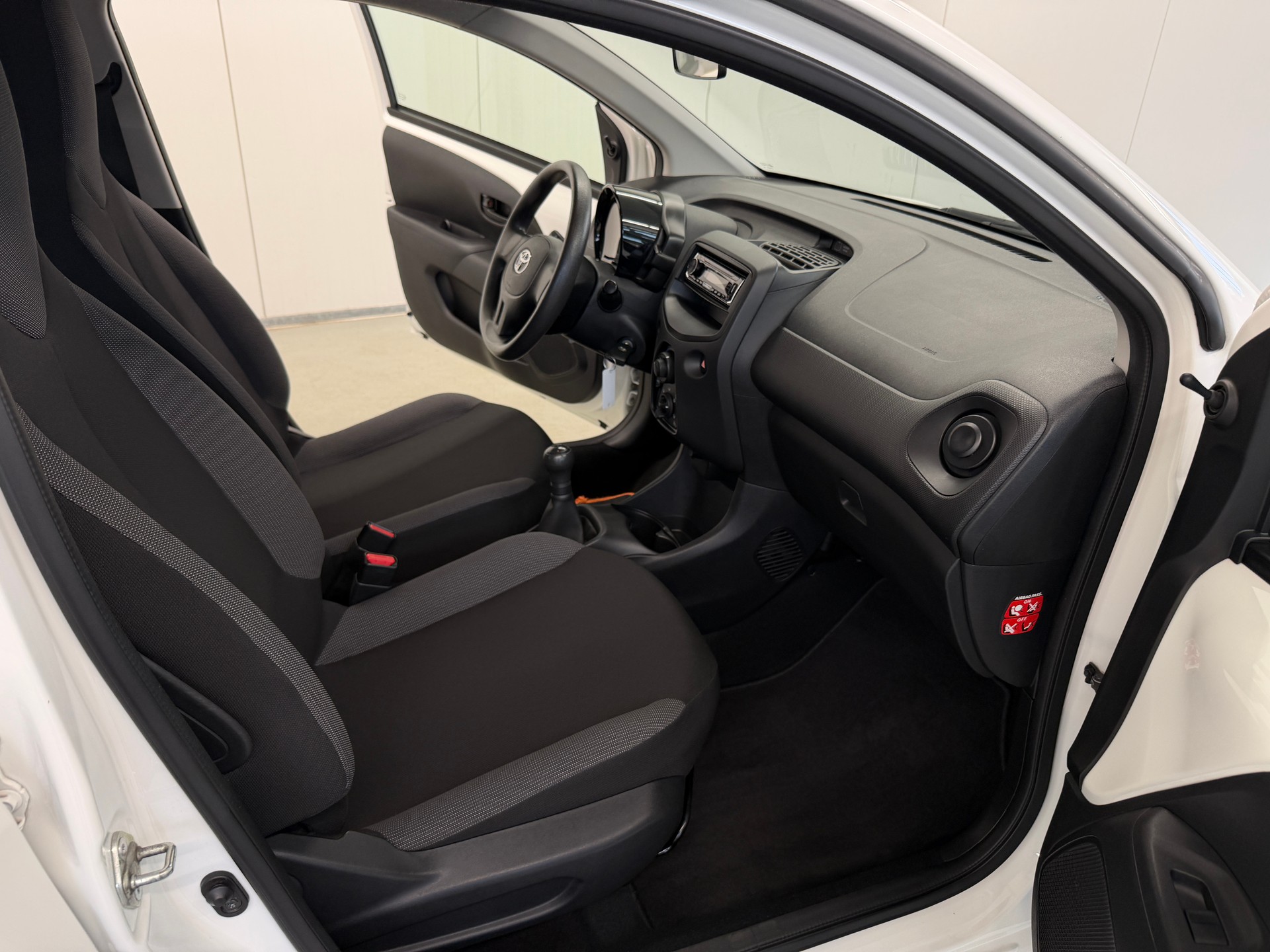 TOYOTA Aygo 1.0 VVT-i x-image-16
