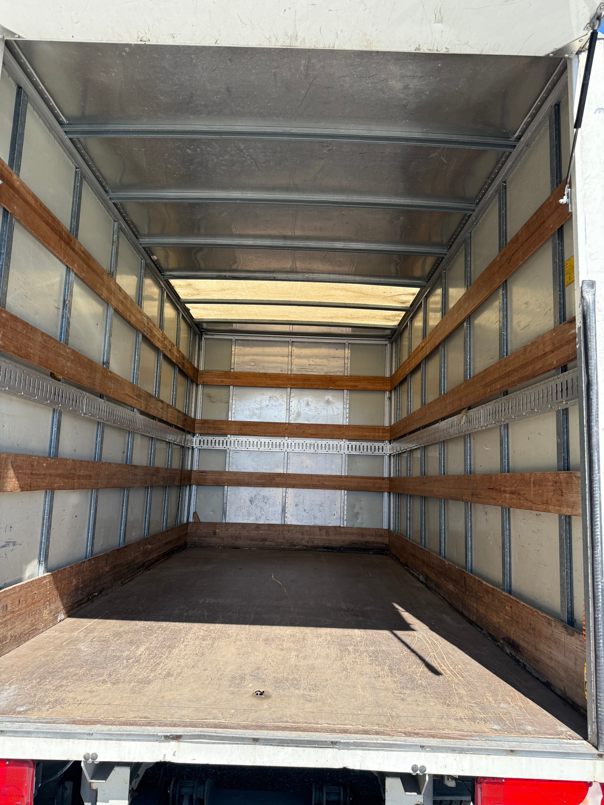 VW Crafter 35 2.5 TDI 109 PS-image-4