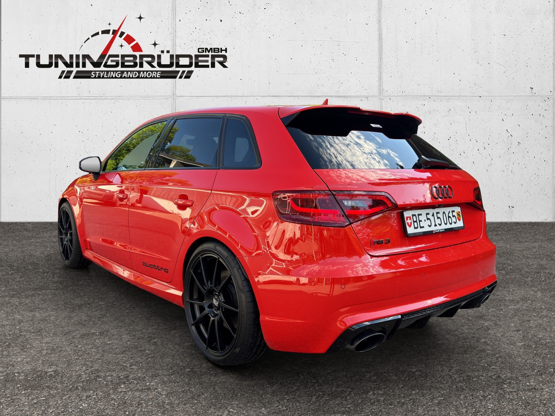 AUDI RS3 2.5 TSI quattro S-tronic-image-4
