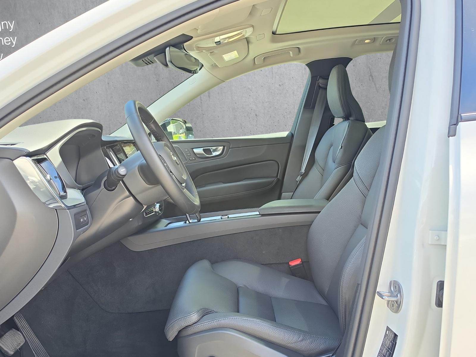 Image VOLVO XC60 XC60 XCENTRIC T6 Ultra Dark