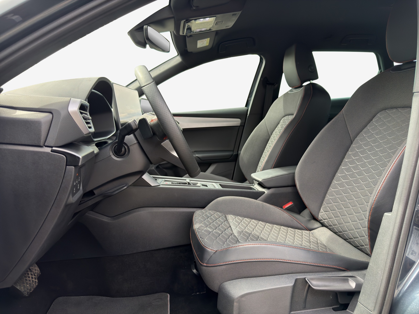 SEAT Leon ST 1.5 eHybrid pHEV DSG FR-image-8