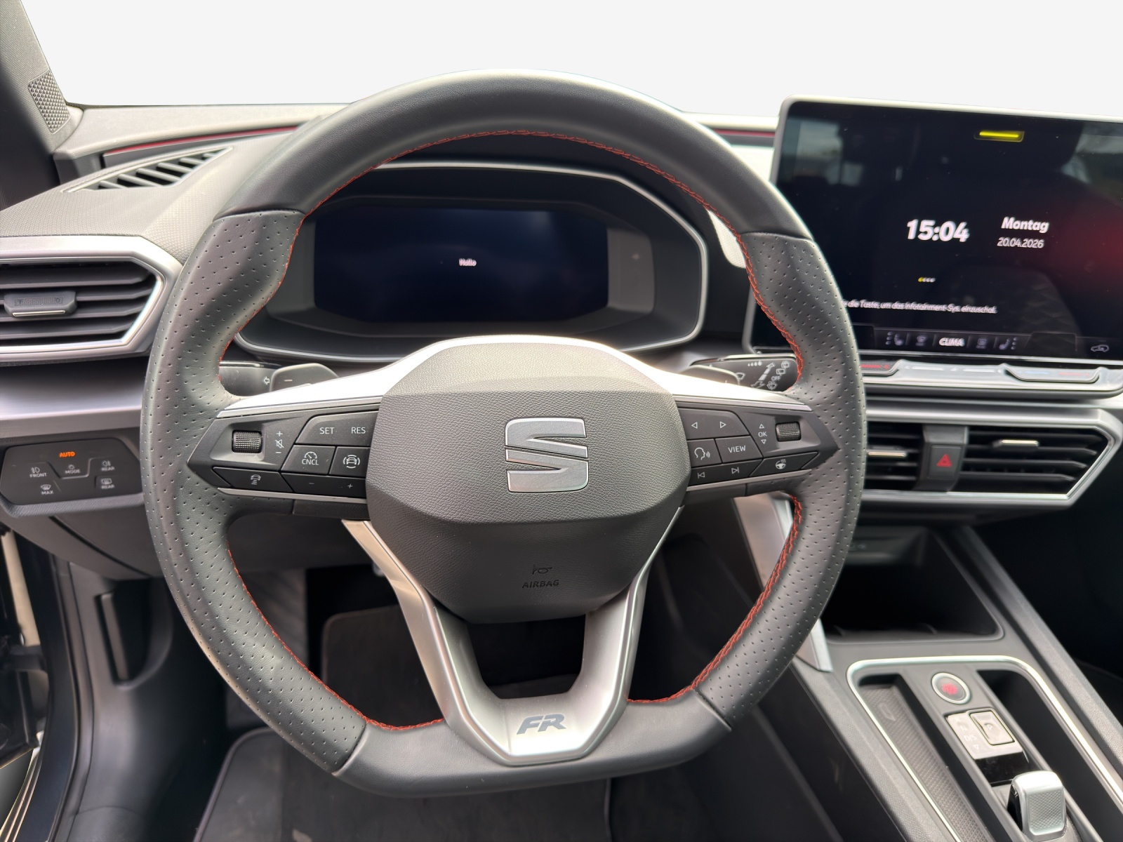 SEAT Leon ST 1.5 eHybrid pHEV DSG FR-image-10