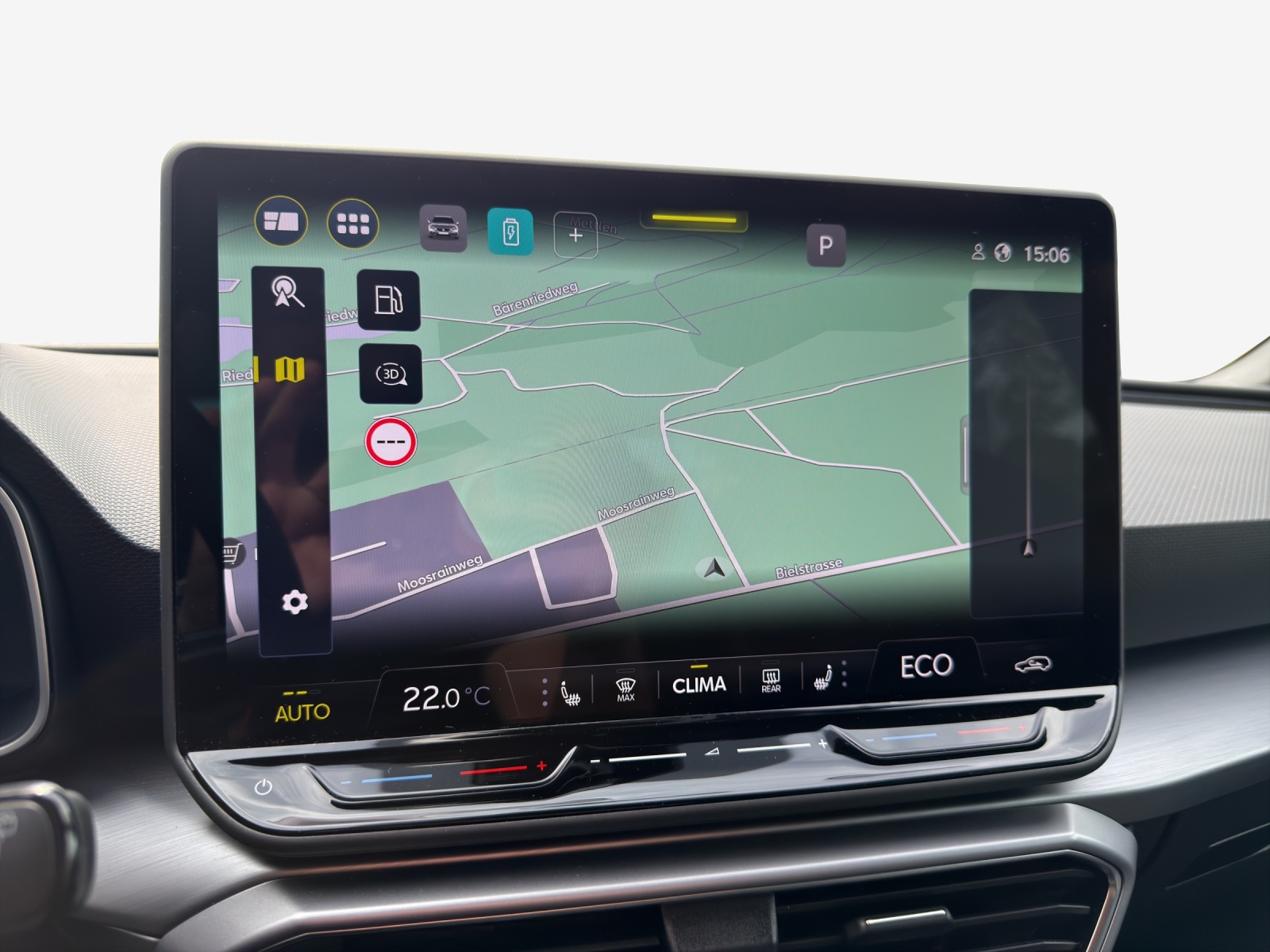SEAT Leon ST 1.5 eHybrid pHEV DSG FR-image-16