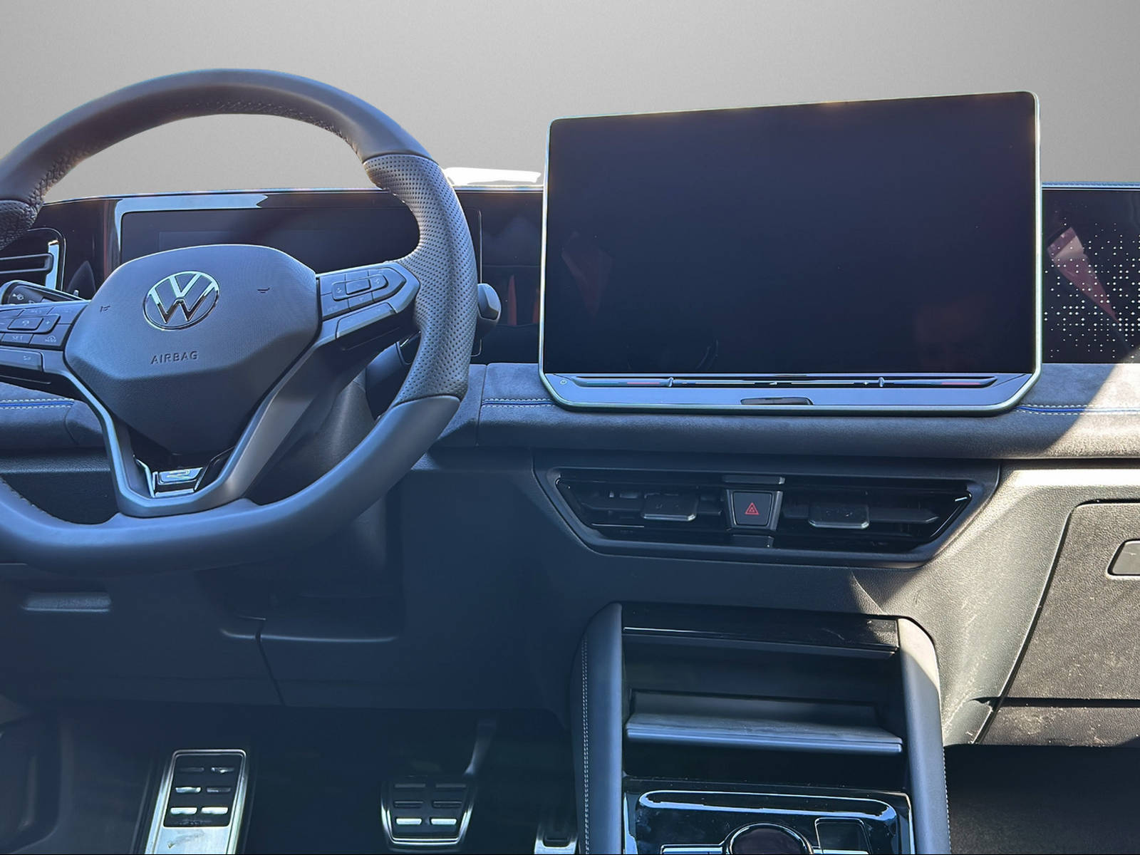 VW Tiguan 2.0 TSI DSG R-Line 4Motion-image-9