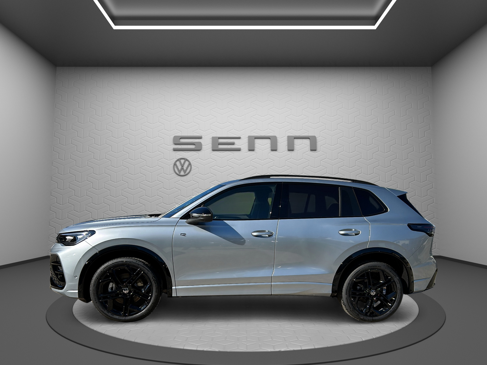 VW Tiguan 2.0 TSI DSG R-Line 4Motion-image-1