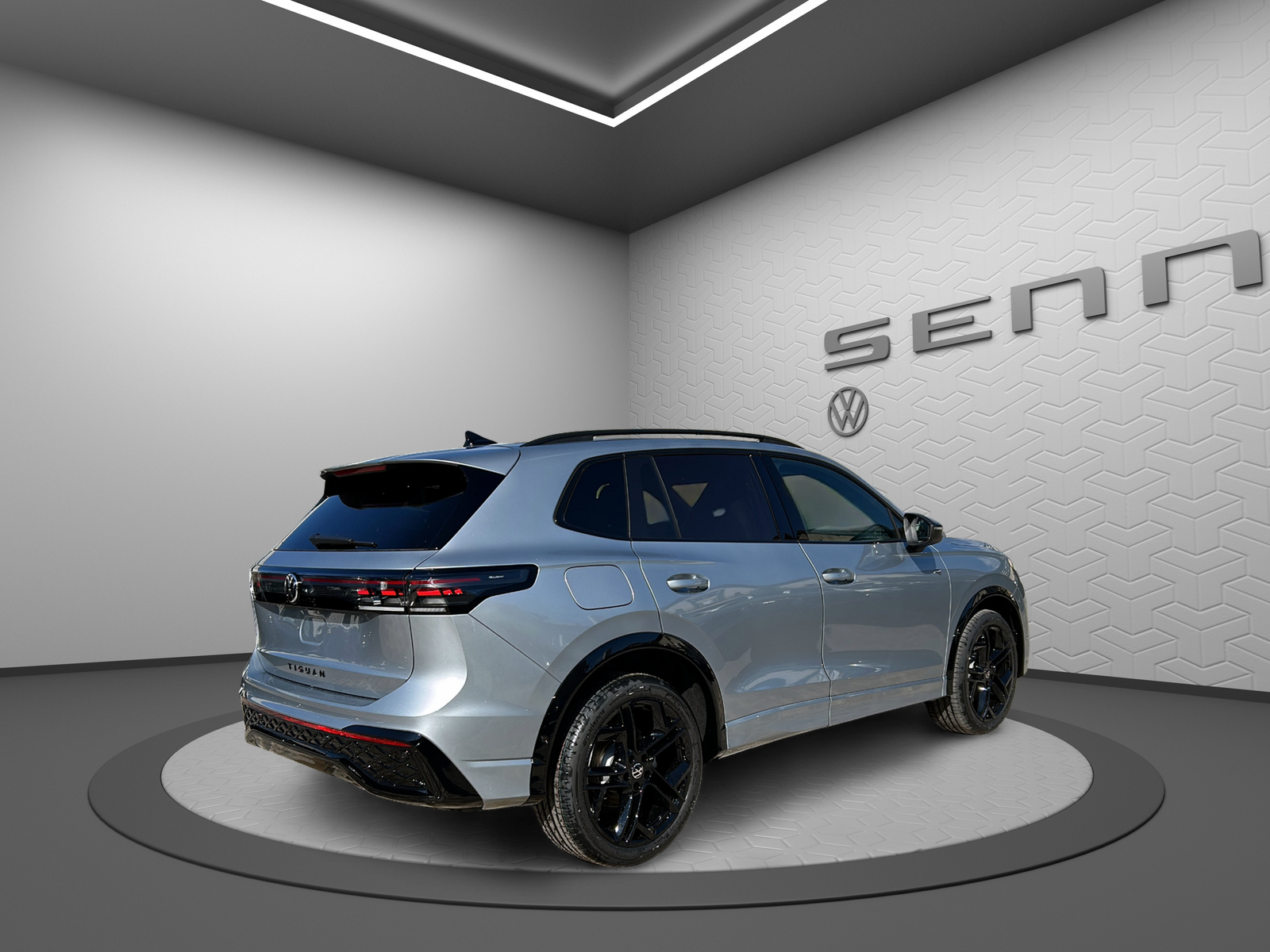 VW Tiguan 2.0 TSI DSG R-Line 4Motion-image-2