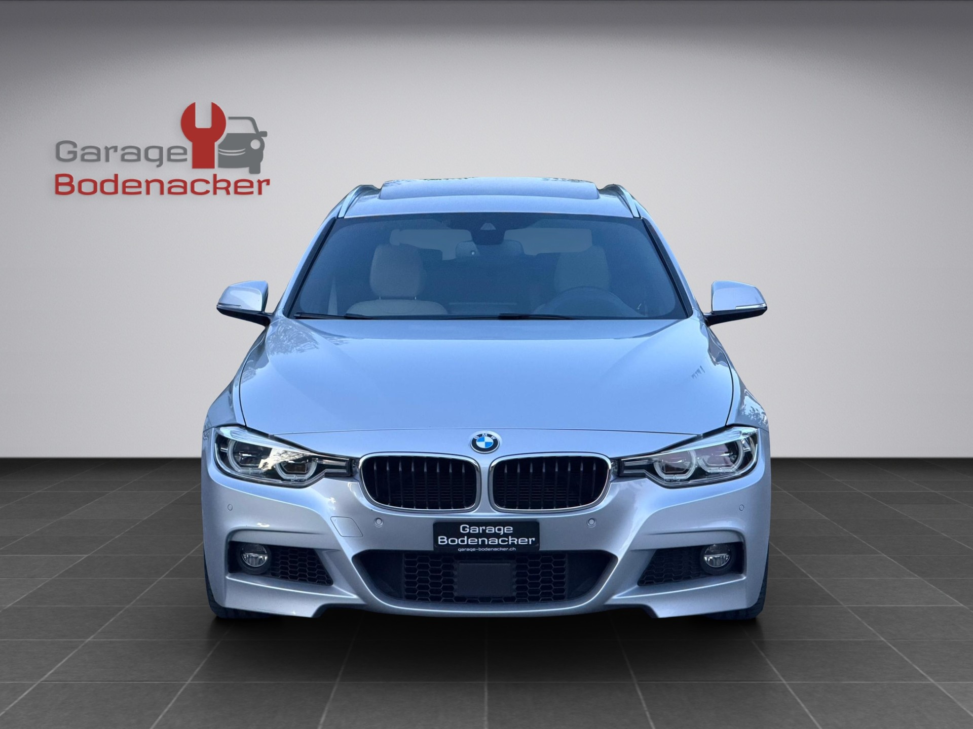 BMW 335d xDrive Touring M Sport Line Steptronic * Facelift * M Sport Paket *-image-19