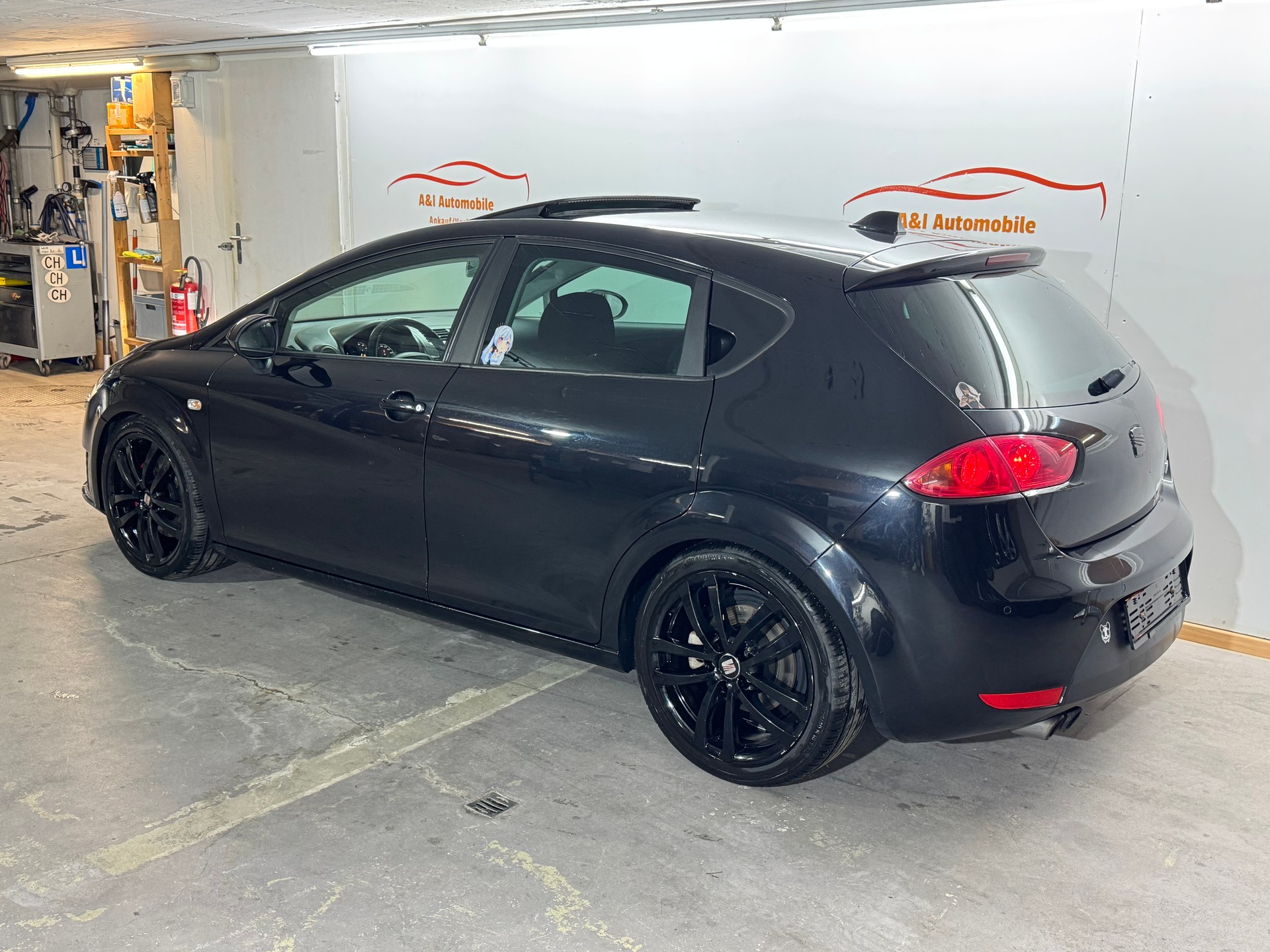 SEAT Leon 2.0 TSI FR DSG-image-2