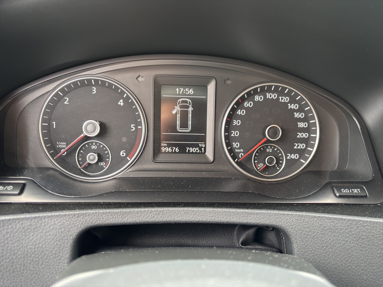 VW T5 Caravelle Comfortline 2.0 TDI CR 4Motion-image-5
