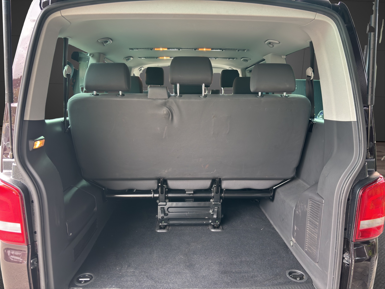 VW T5 Caravelle Comfortline 2.0 TDI CR 4Motion-image-11