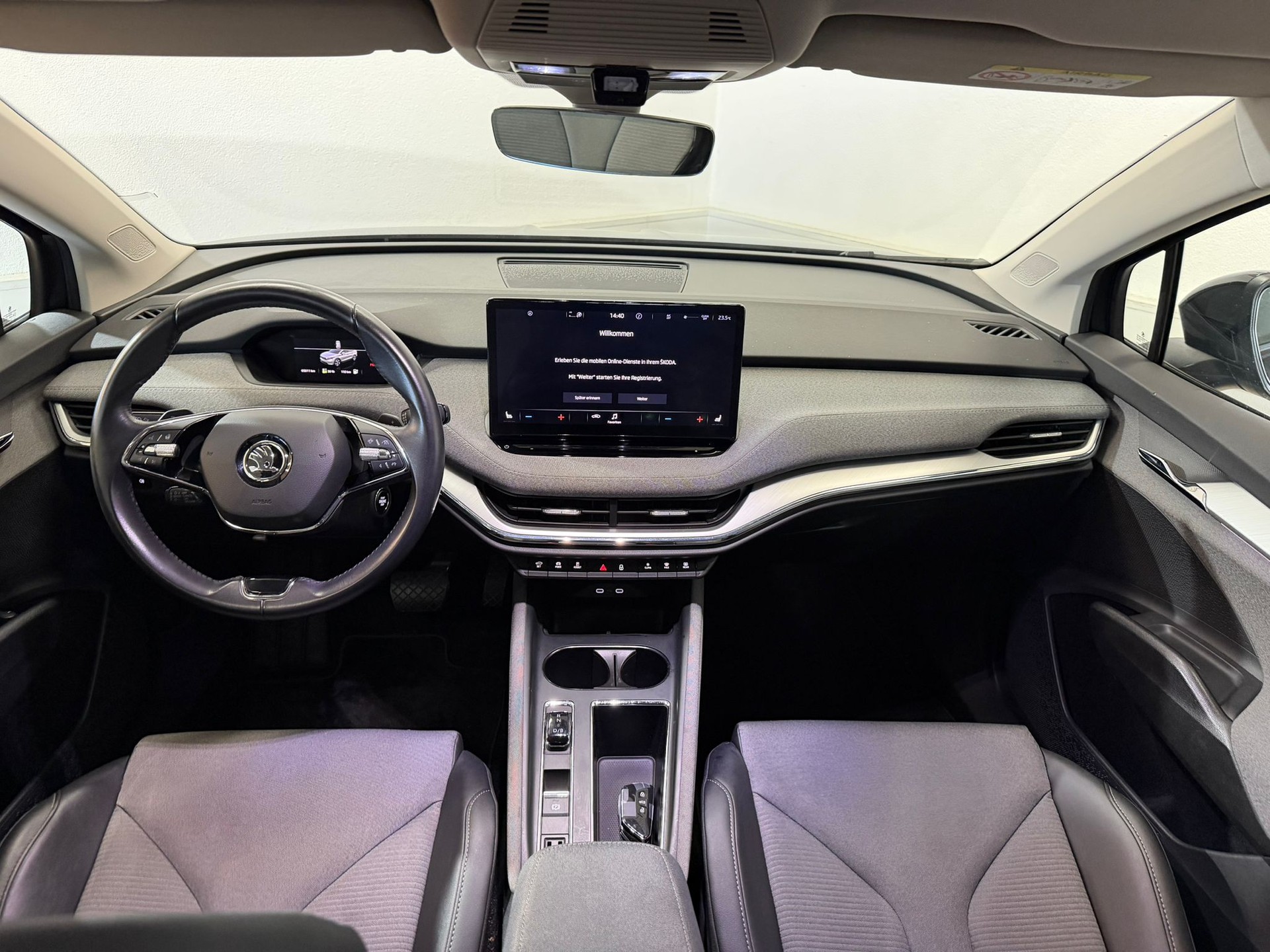 SKODA Enyaq iV 60-image-7