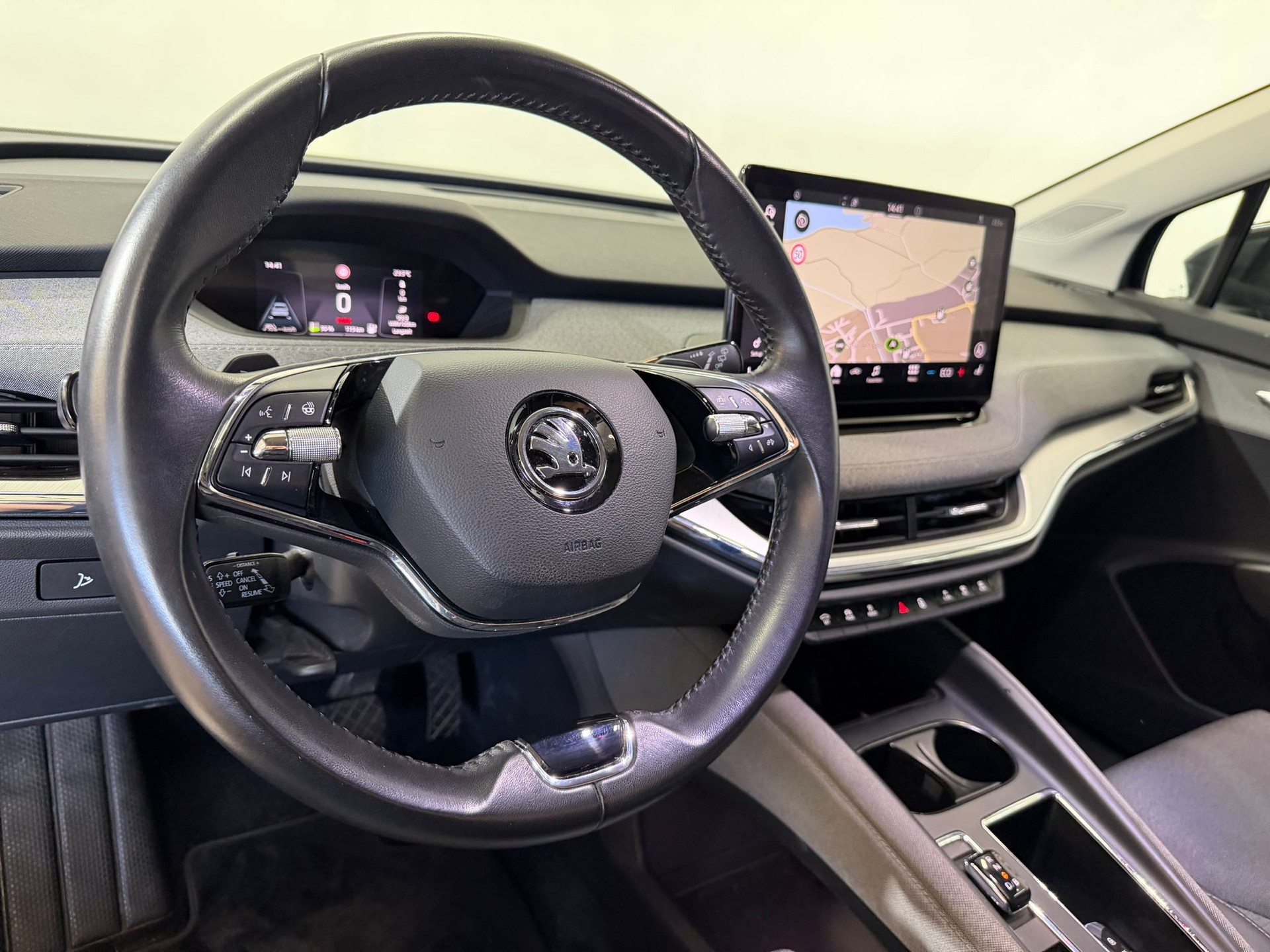 SKODA Enyaq iV 60-image-5