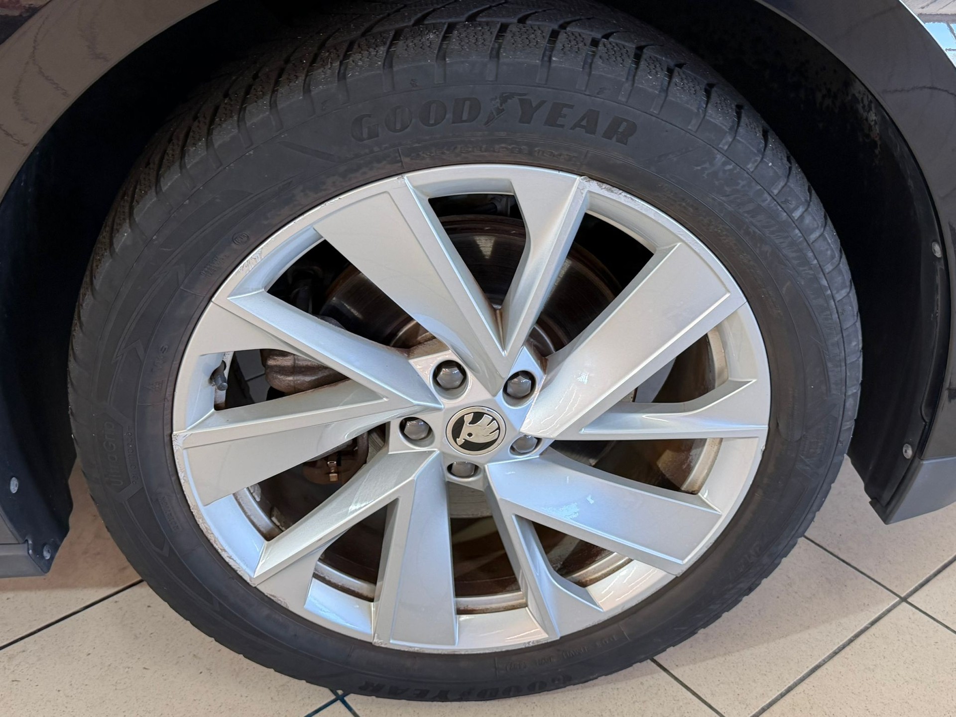 SKODA Enyaq iV 60-image-4
