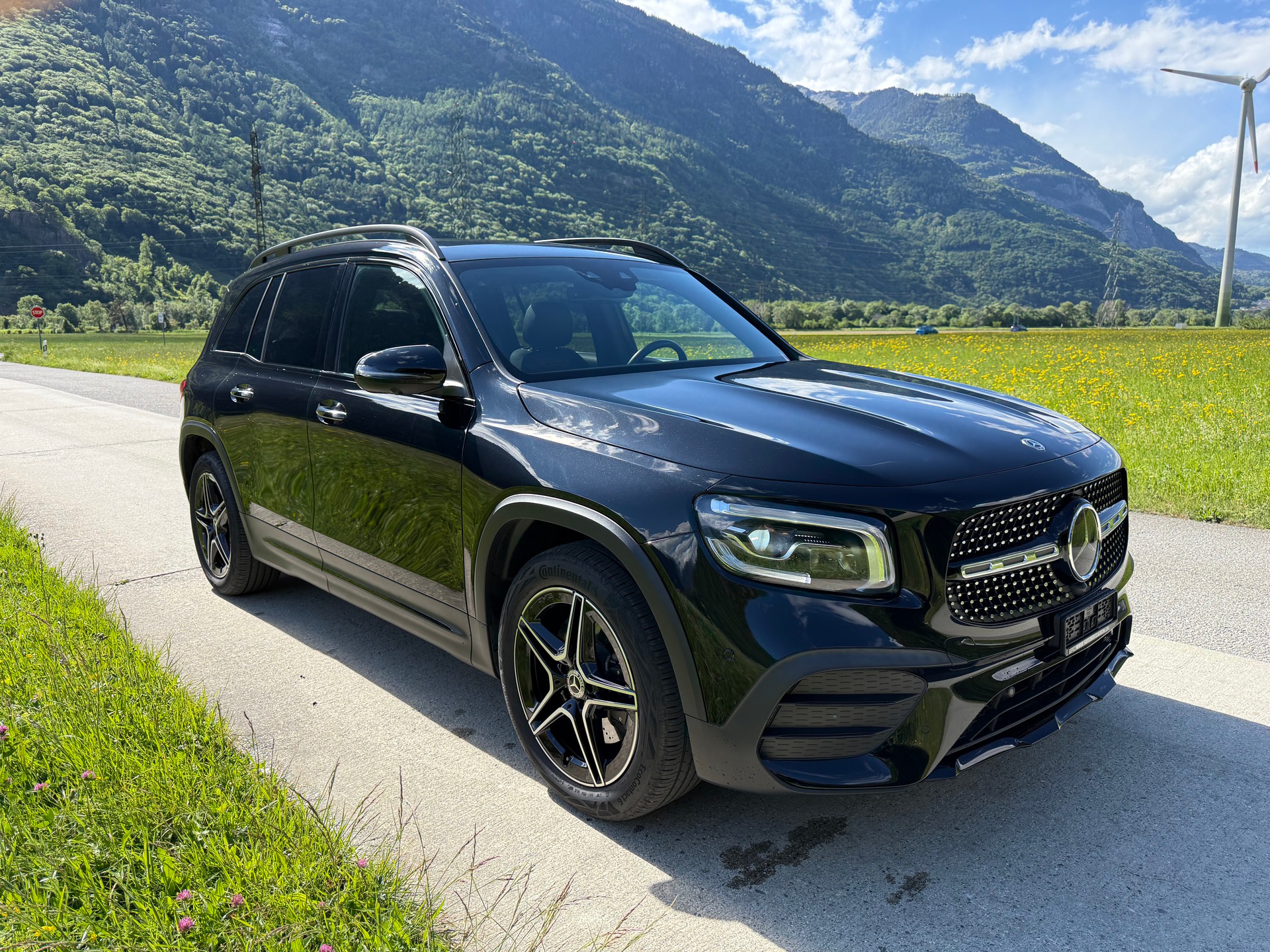 MERCEDES-BENZ GLB 250 4Matic AMG Line 8G-Tronic-image-3
