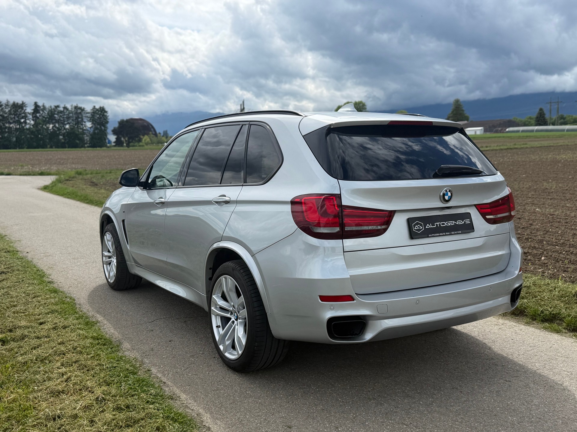 BMW X5 xDrive M50d Steptronic-image-8