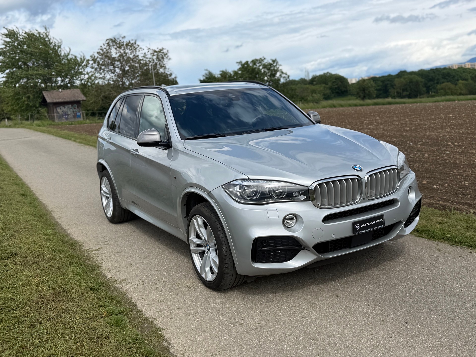BMW X5 xDrive M50d Steptronic-image-4
