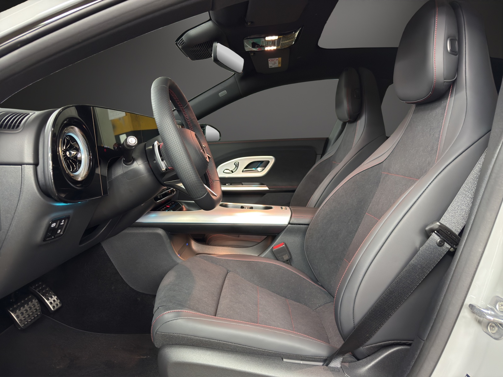 MERCEDES-BENZ CLA 220 4Matic 8G-DCT-image-9