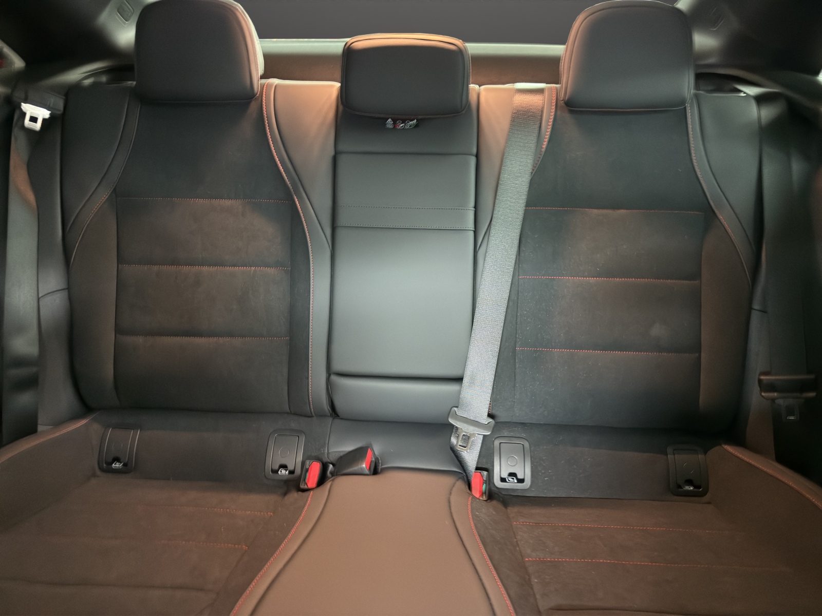 MERCEDES-BENZ CLA 220 4Matic 8G-DCT-image-14
