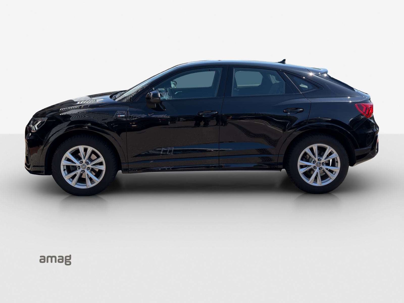 AUDI Q3 Sportback 35 TFSI S line Attraction S-tronic-image-1