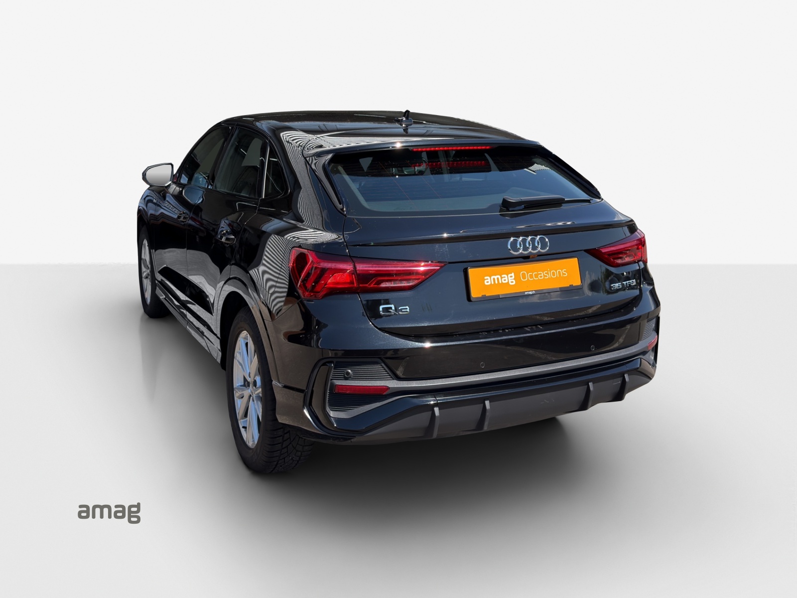 AUDI Q3 Sportback 35 TFSI S line Attraction S-tronic-image-2