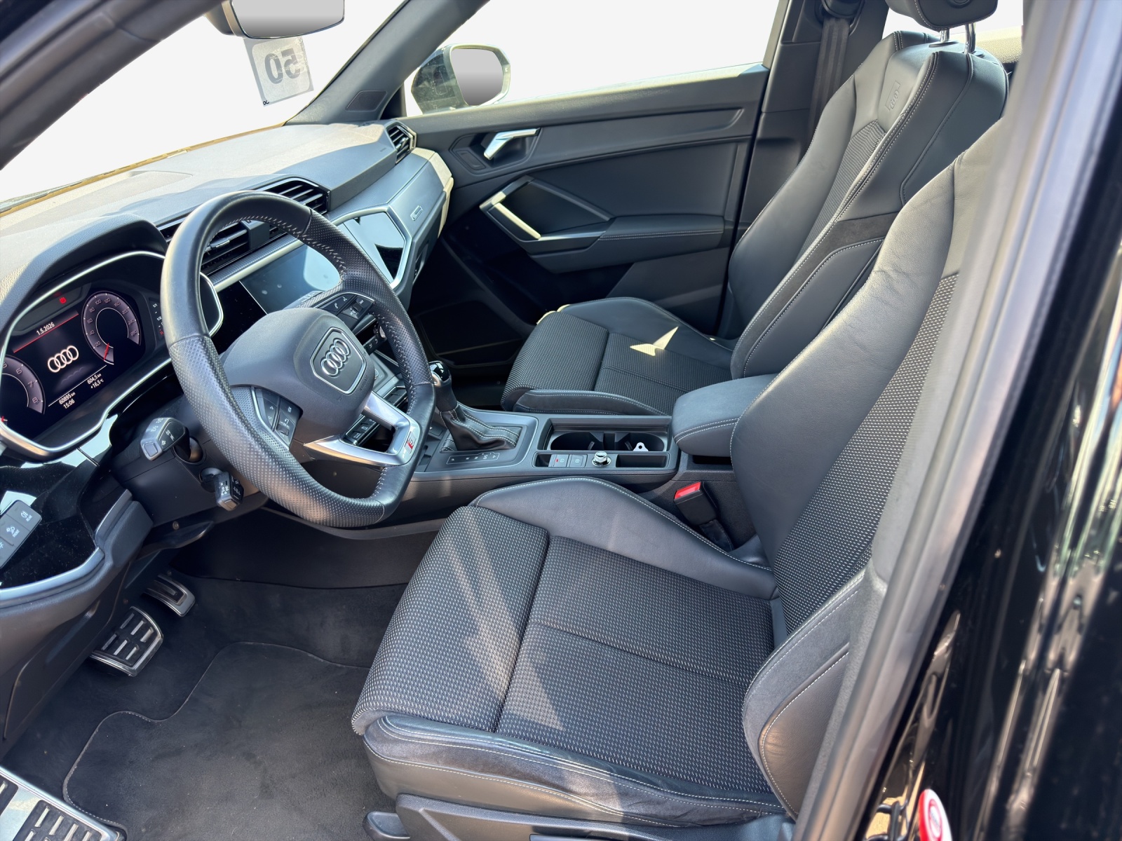 AUDI Q3 Sportback 35 TFSI S line Attraction S-tronic-image-7